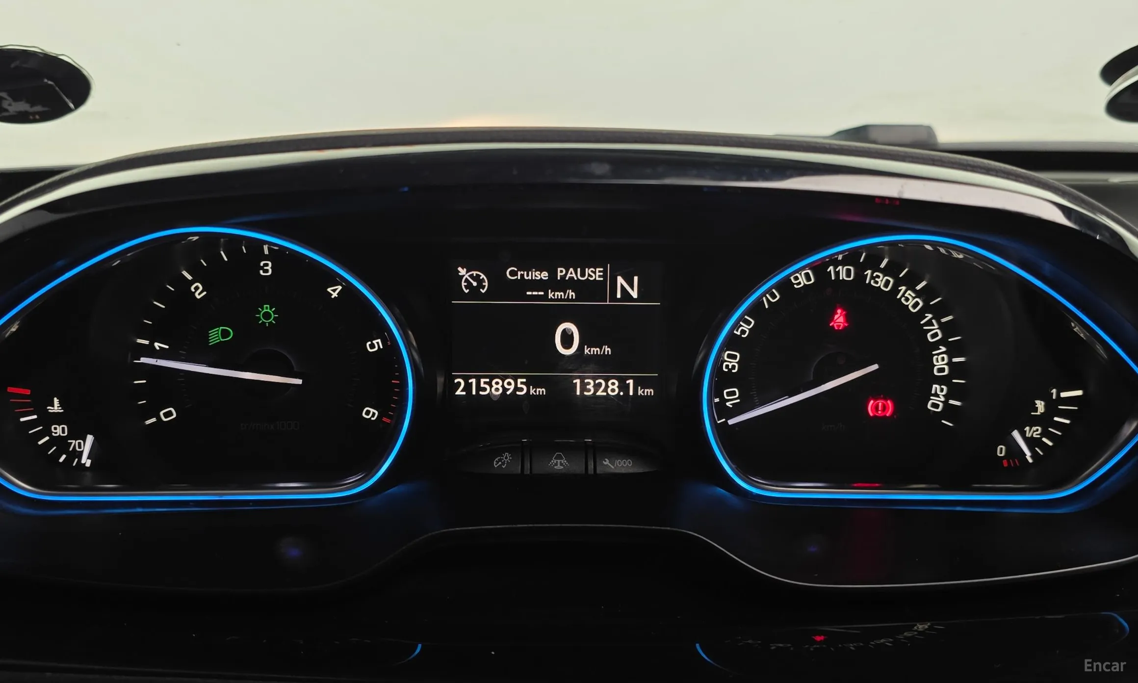 Peugeot 2008. превью 8