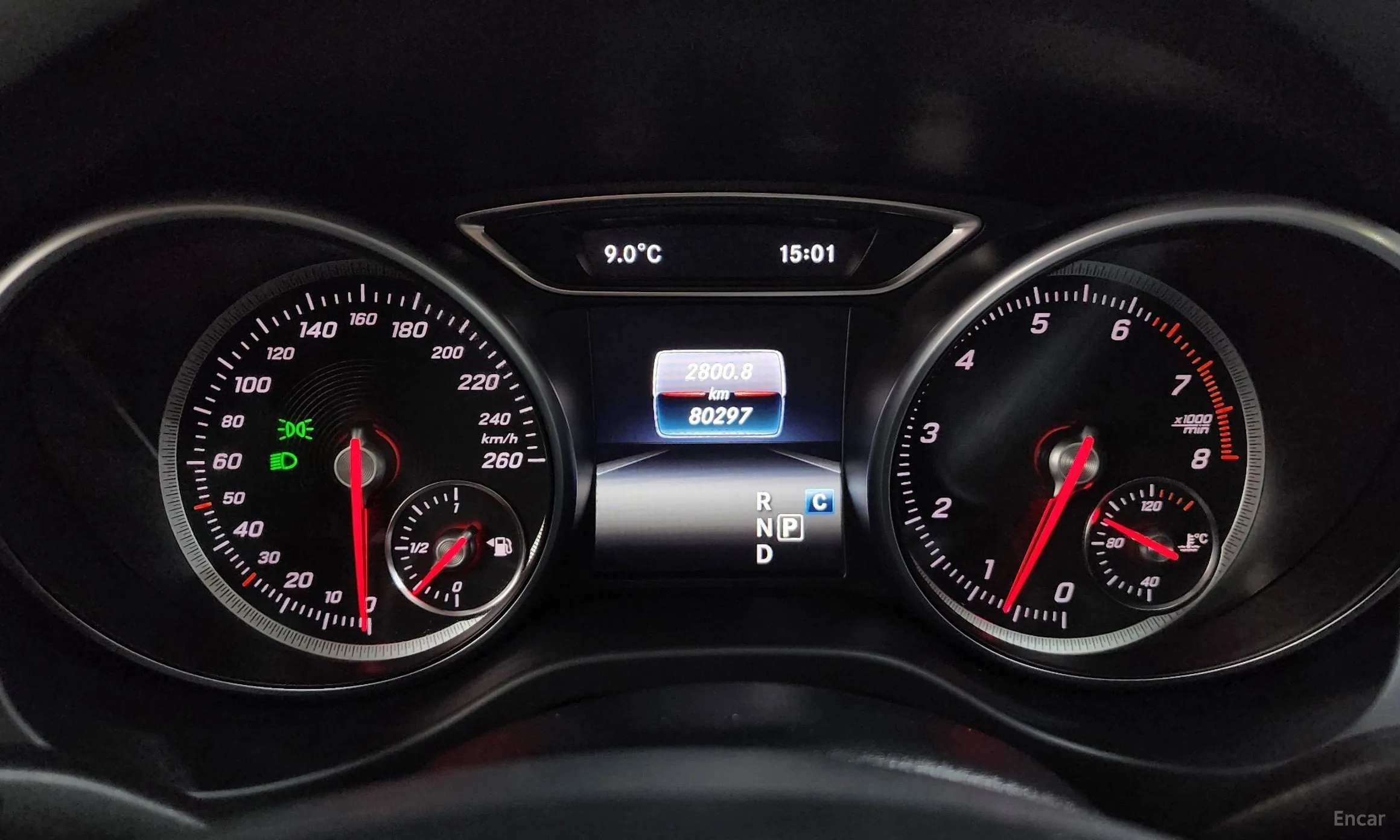 Mercedes Benz GLA-Class X156 превью 8