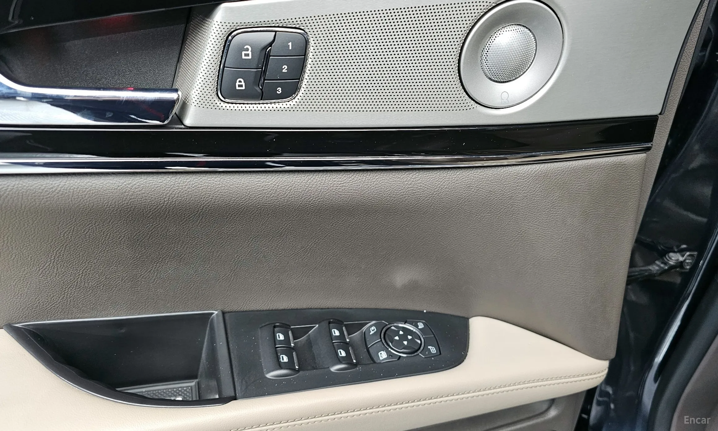 Lincoln Nautilus Gen 1 превью 11