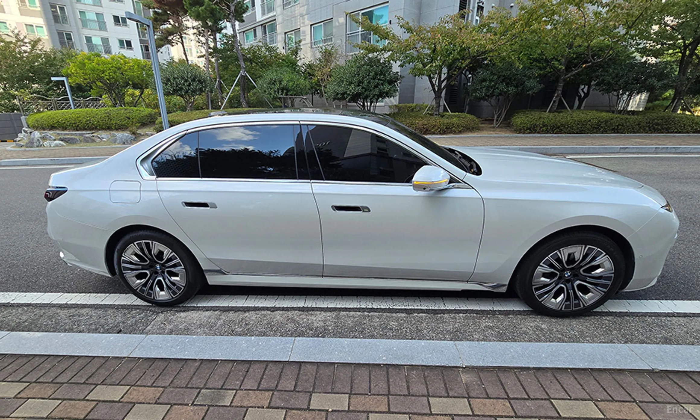 BMW 7 Series (G70) превью 3