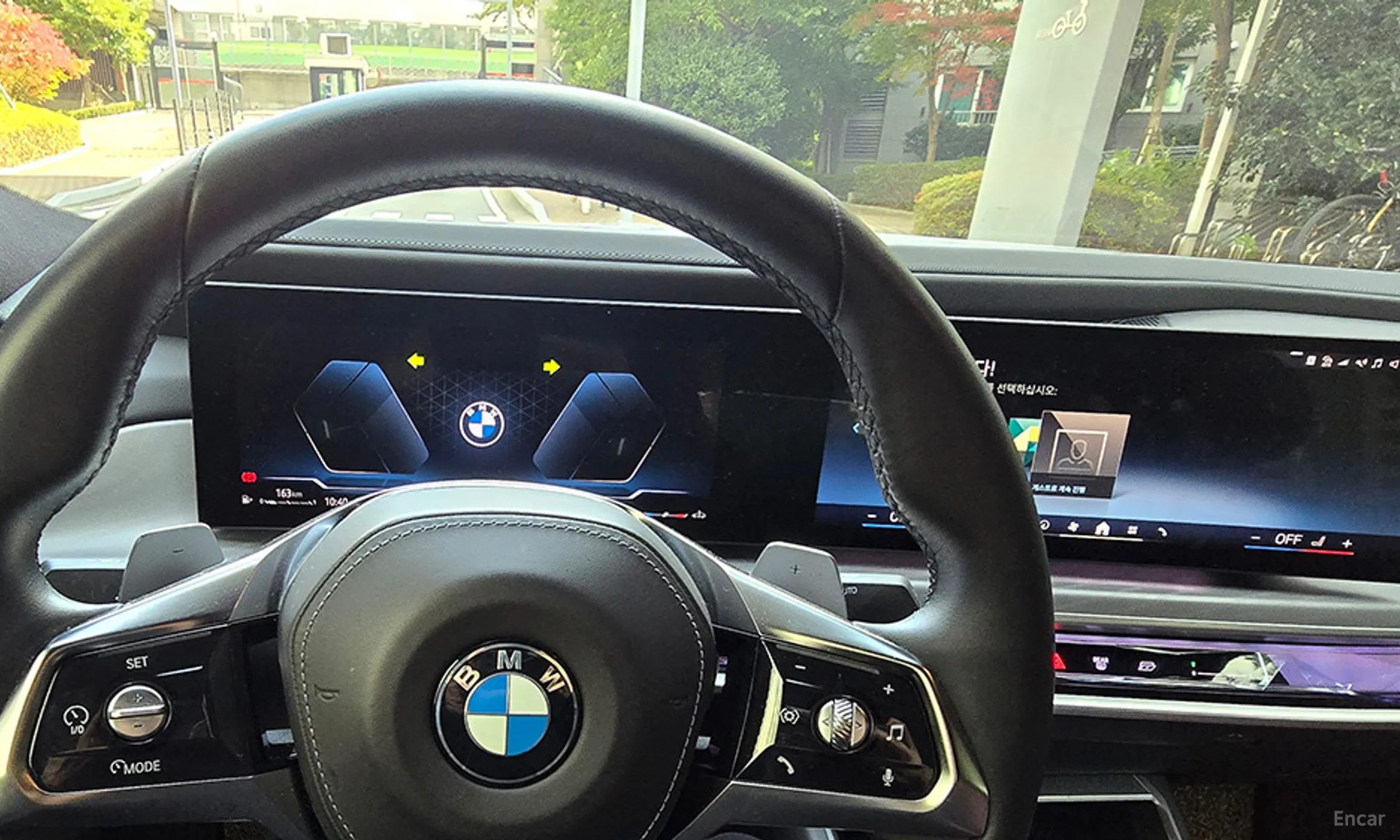 BMW 7 Series (G70) превью 5