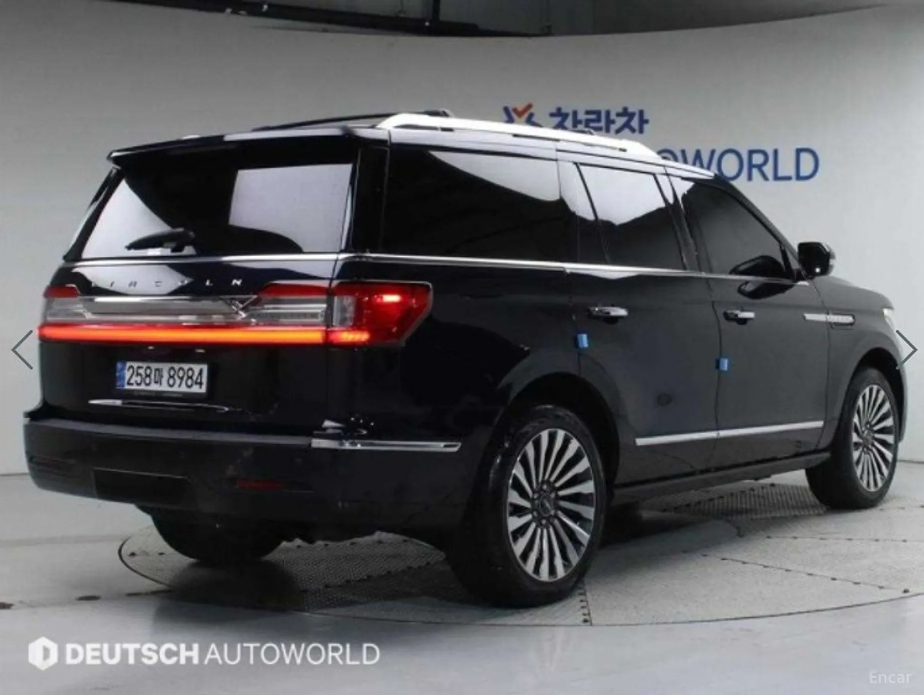 Lincoln Navigator 4th generation превью 4