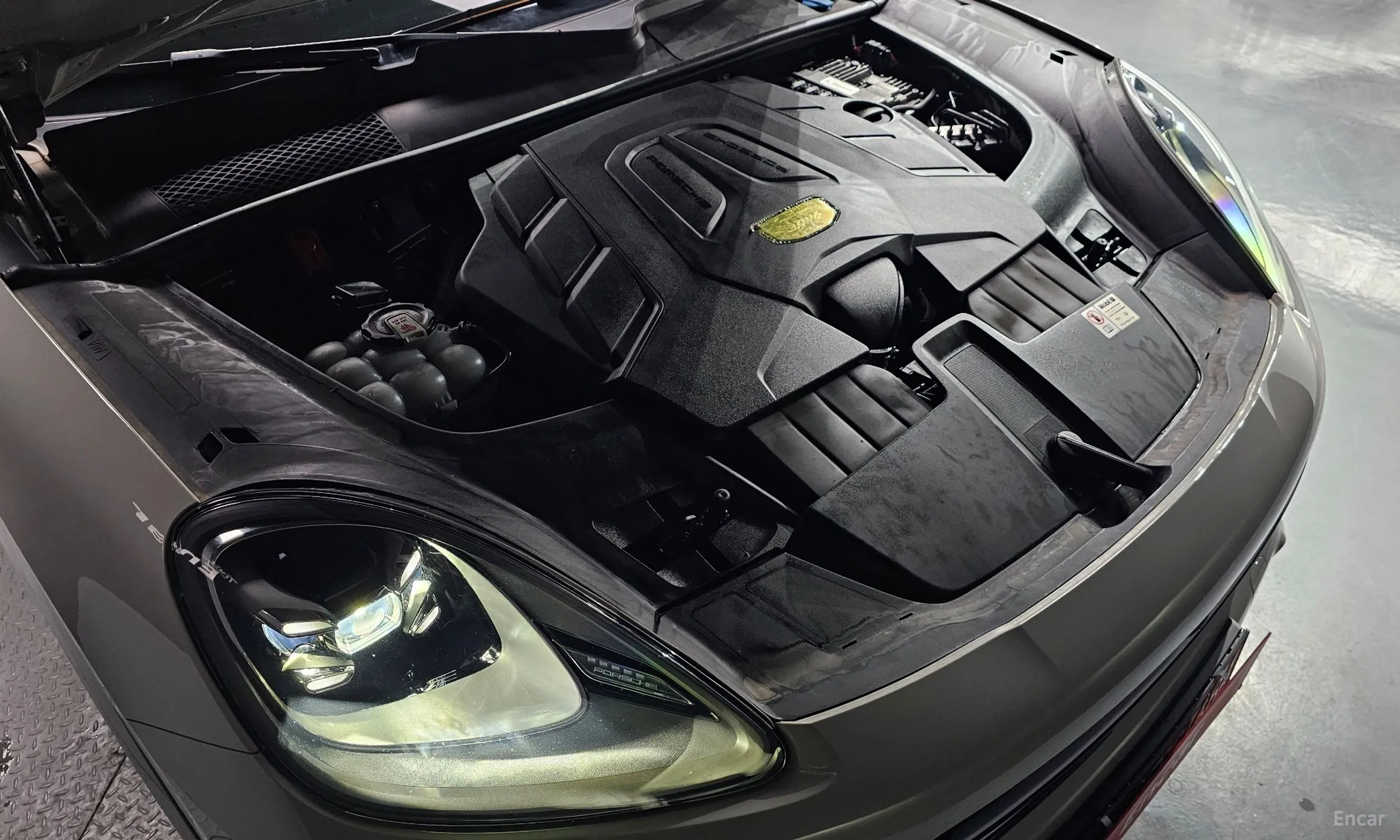 Porsche Cayenne (PO536) превью 6