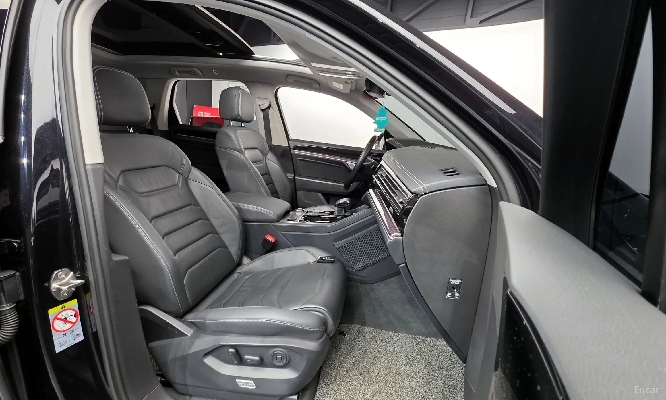 Volkswagen Touareg 3rd Generation превью 10