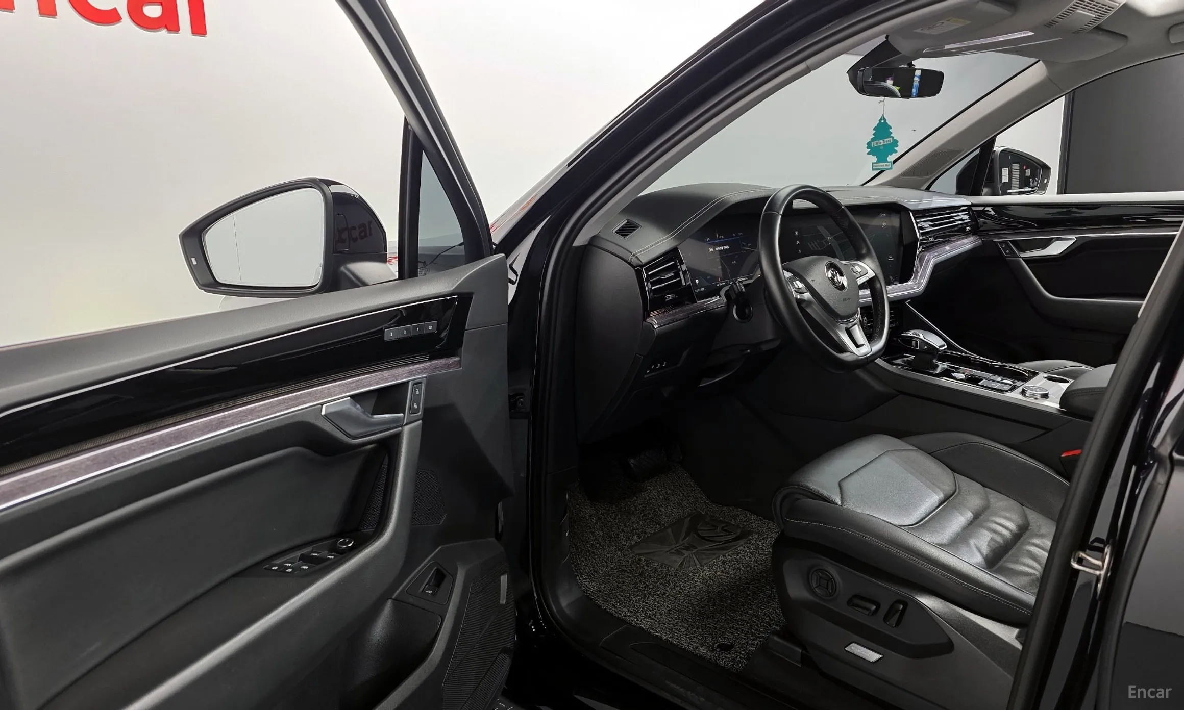 Volkswagen Touareg 3rd Generation превью 12