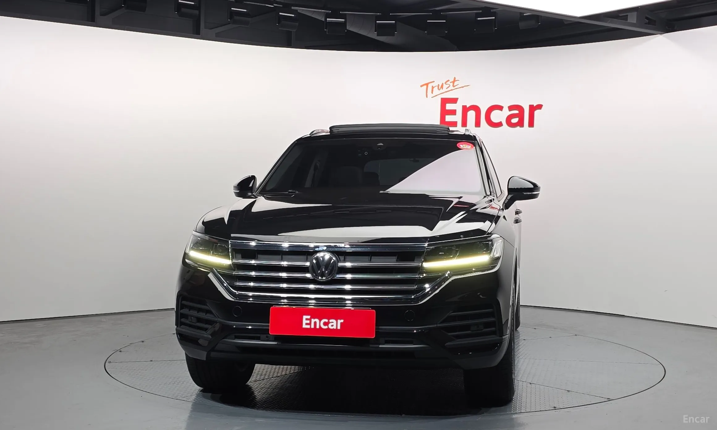 Volkswagen Touareg 3rd Generation превью 3