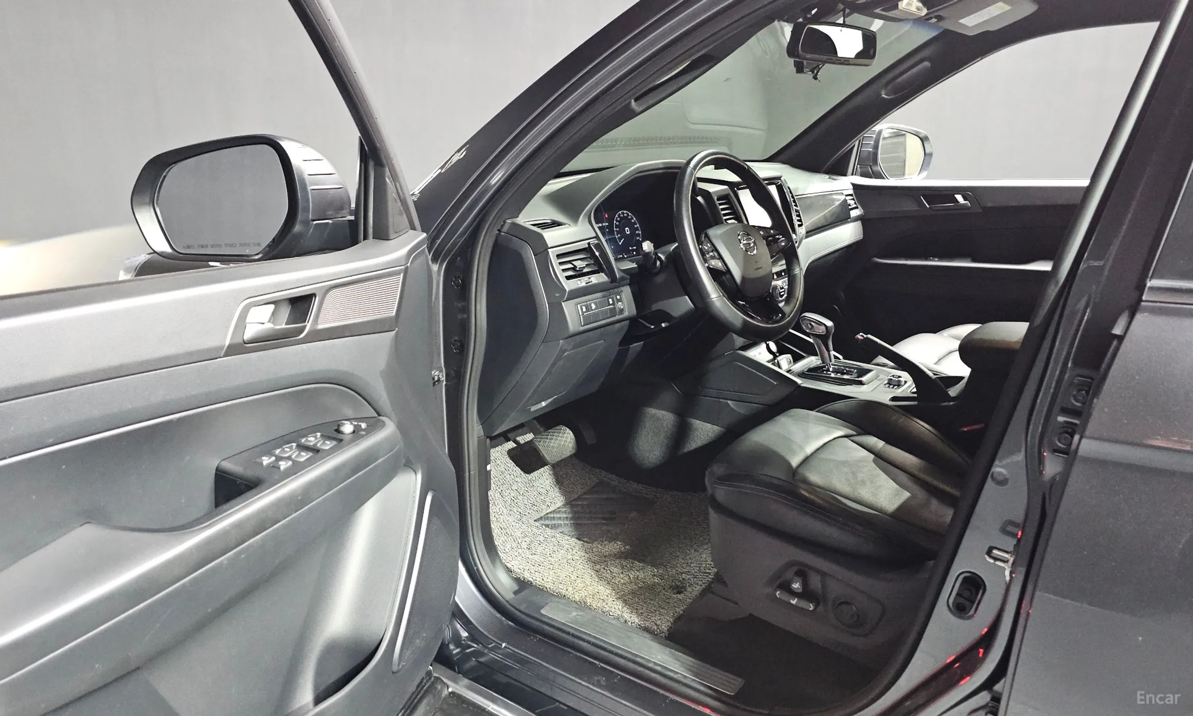 KG Mobility (SsangYong) Rexton Sports превью 10