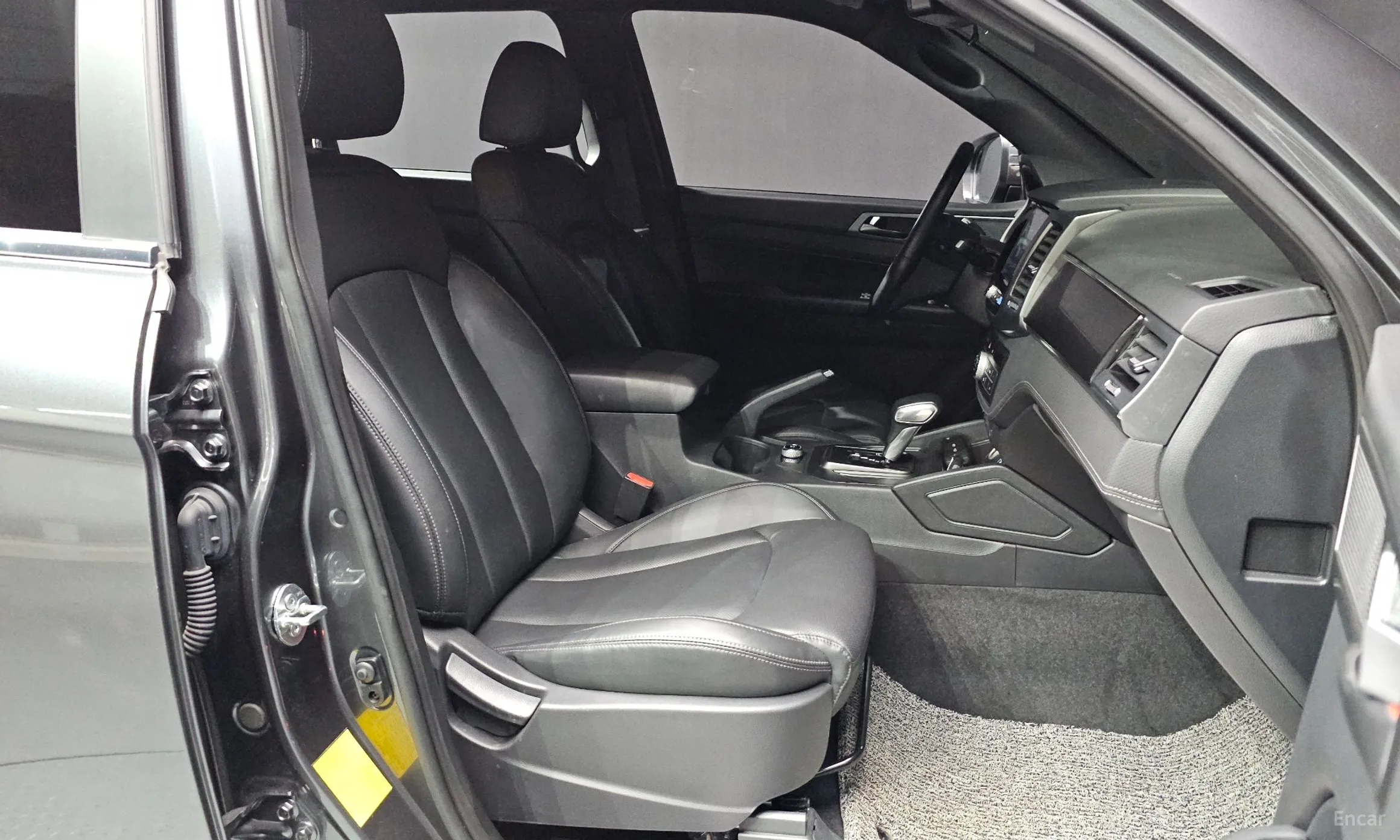 KG Mobility (SsangYong) Rexton Sports превью 11