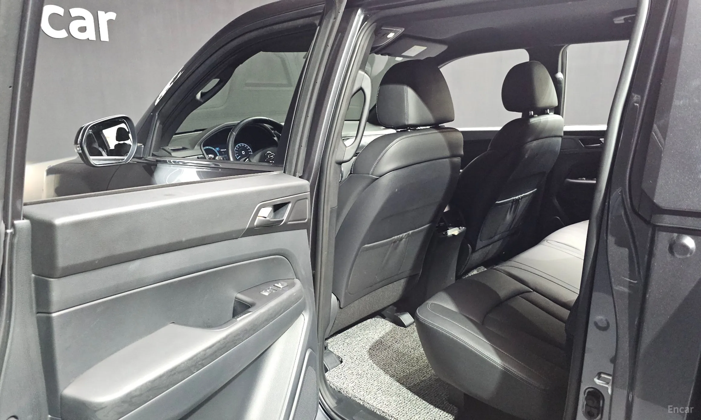 KG Mobility (SsangYong) Rexton Sports превью 12