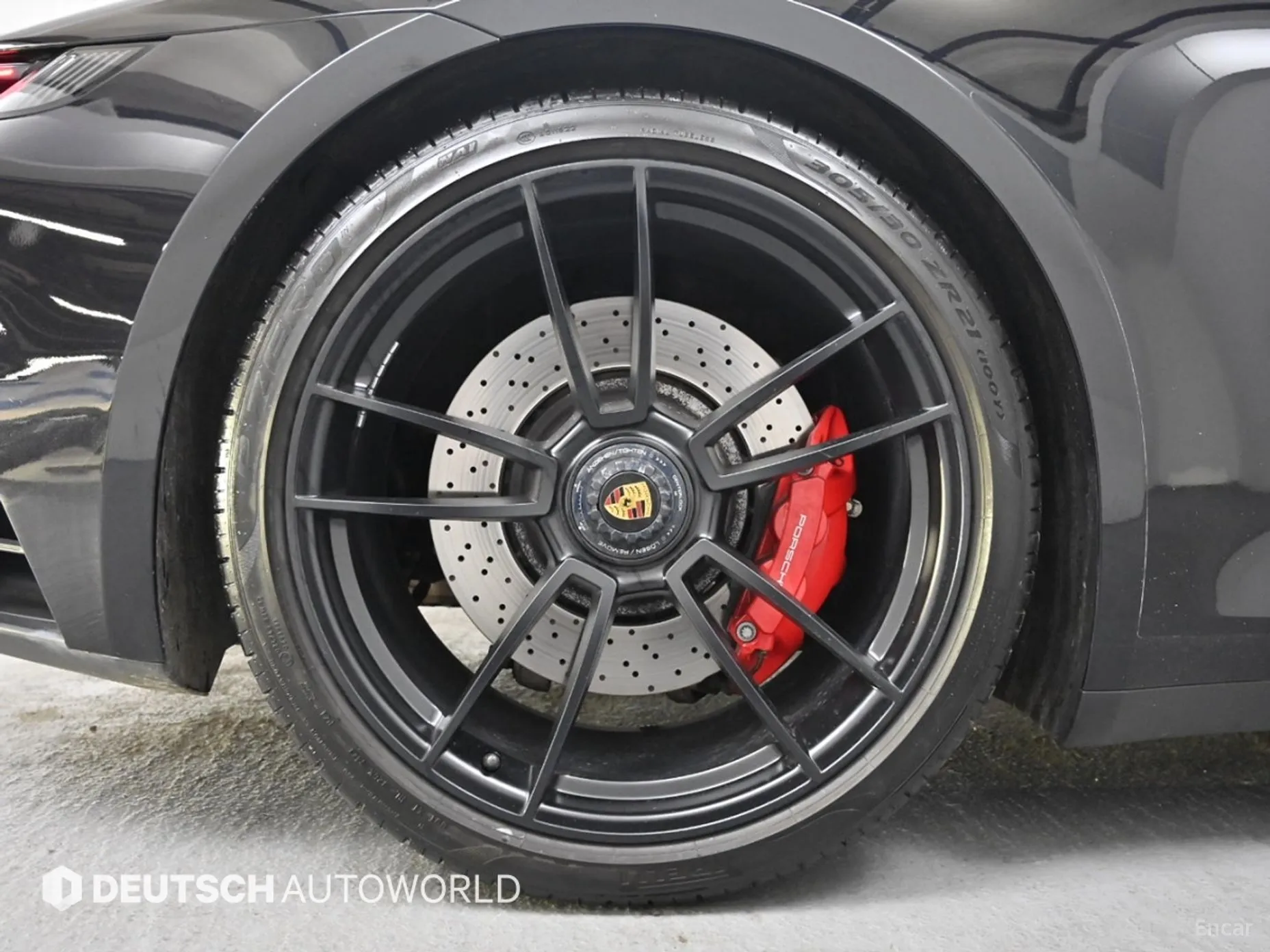 Porsche 911 (992) превью 19