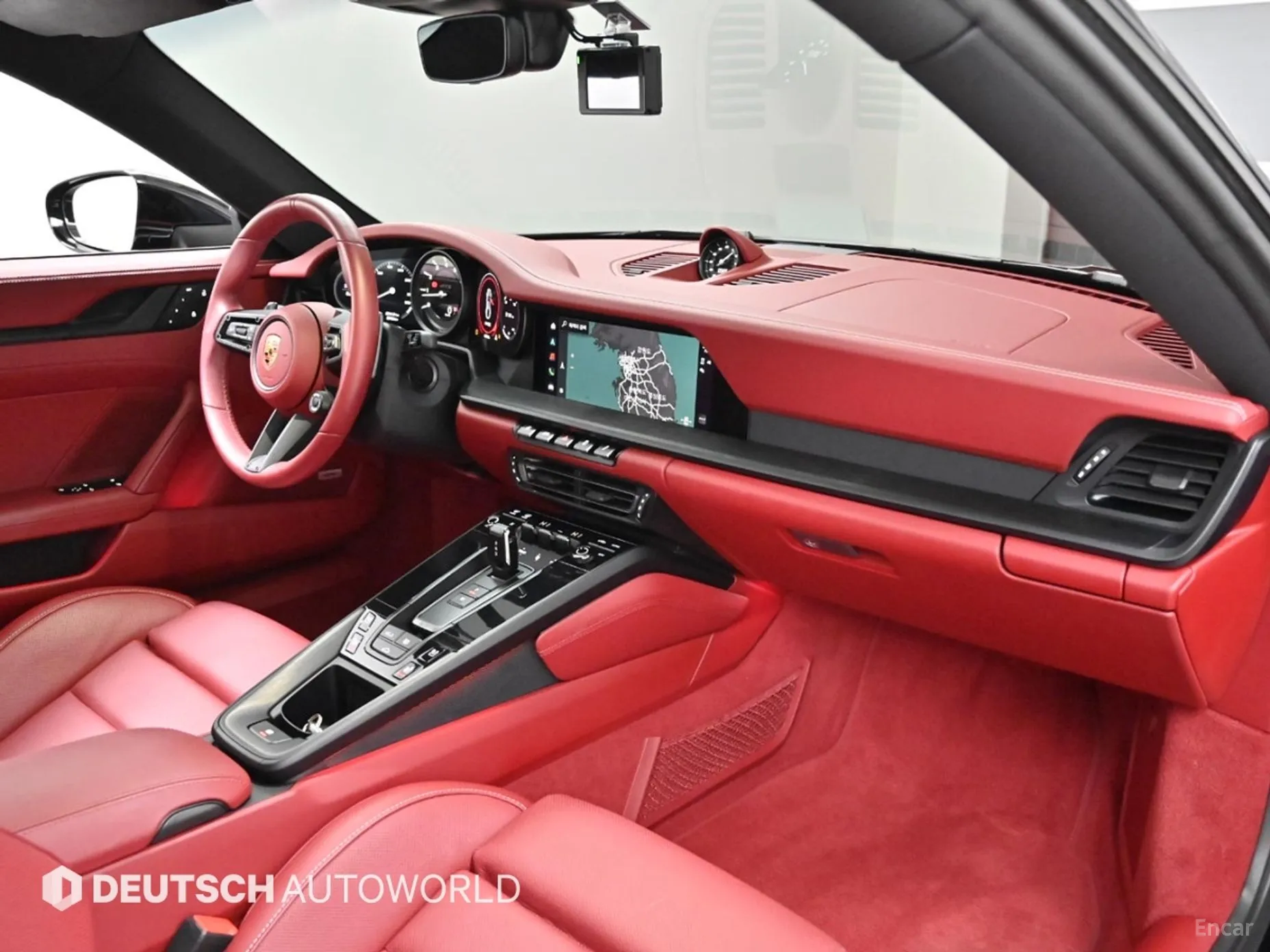 Porsche 911 (992) превью 5