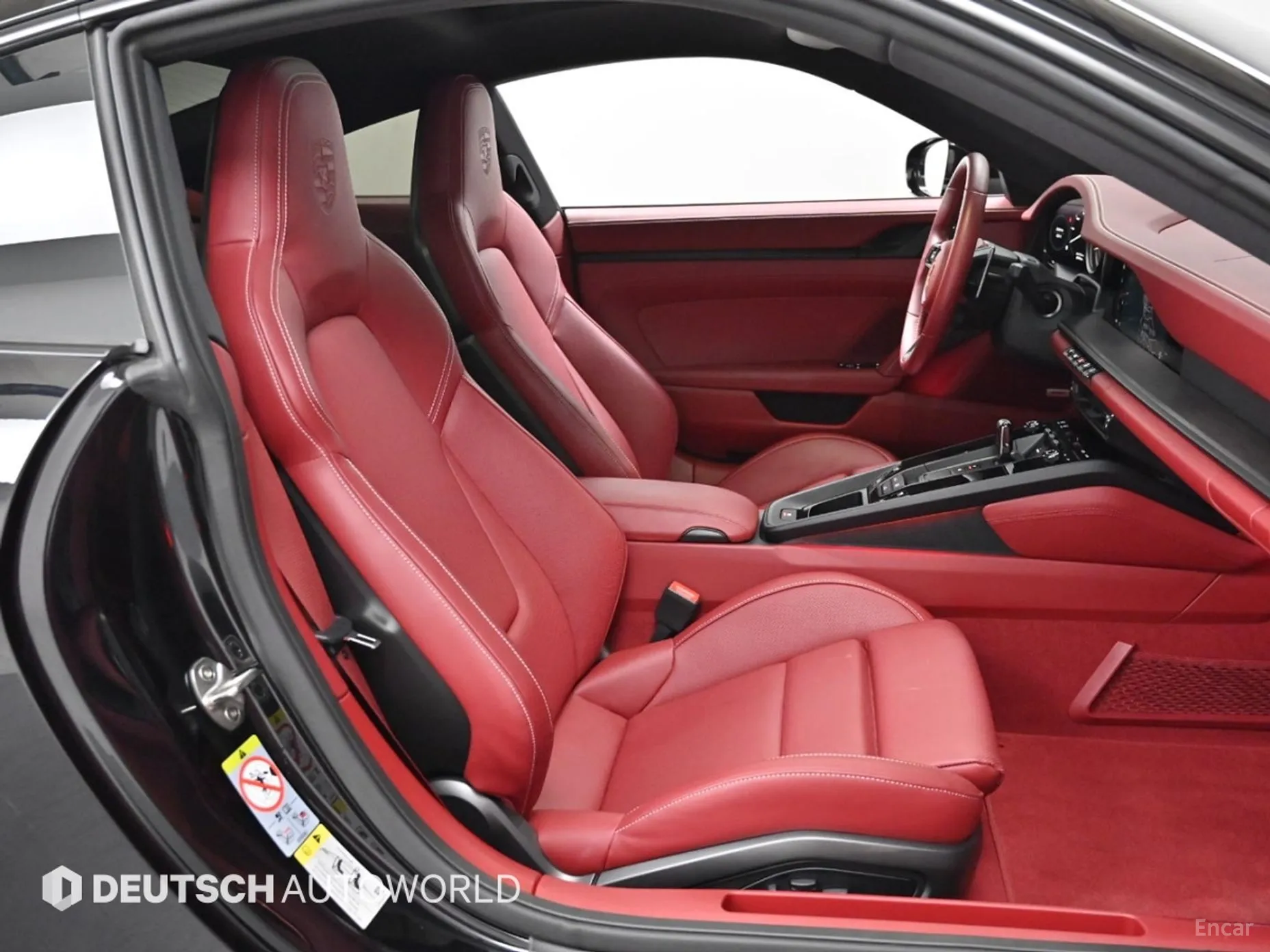 Porsche 911 (992) превью 7
