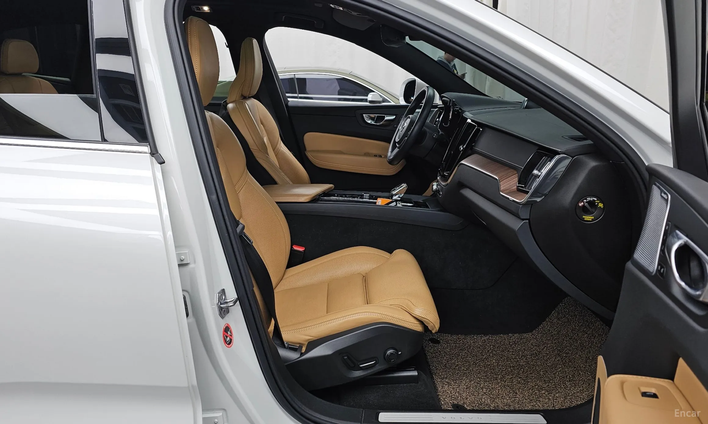 Volvo XC60 Gen 2 превью 11
