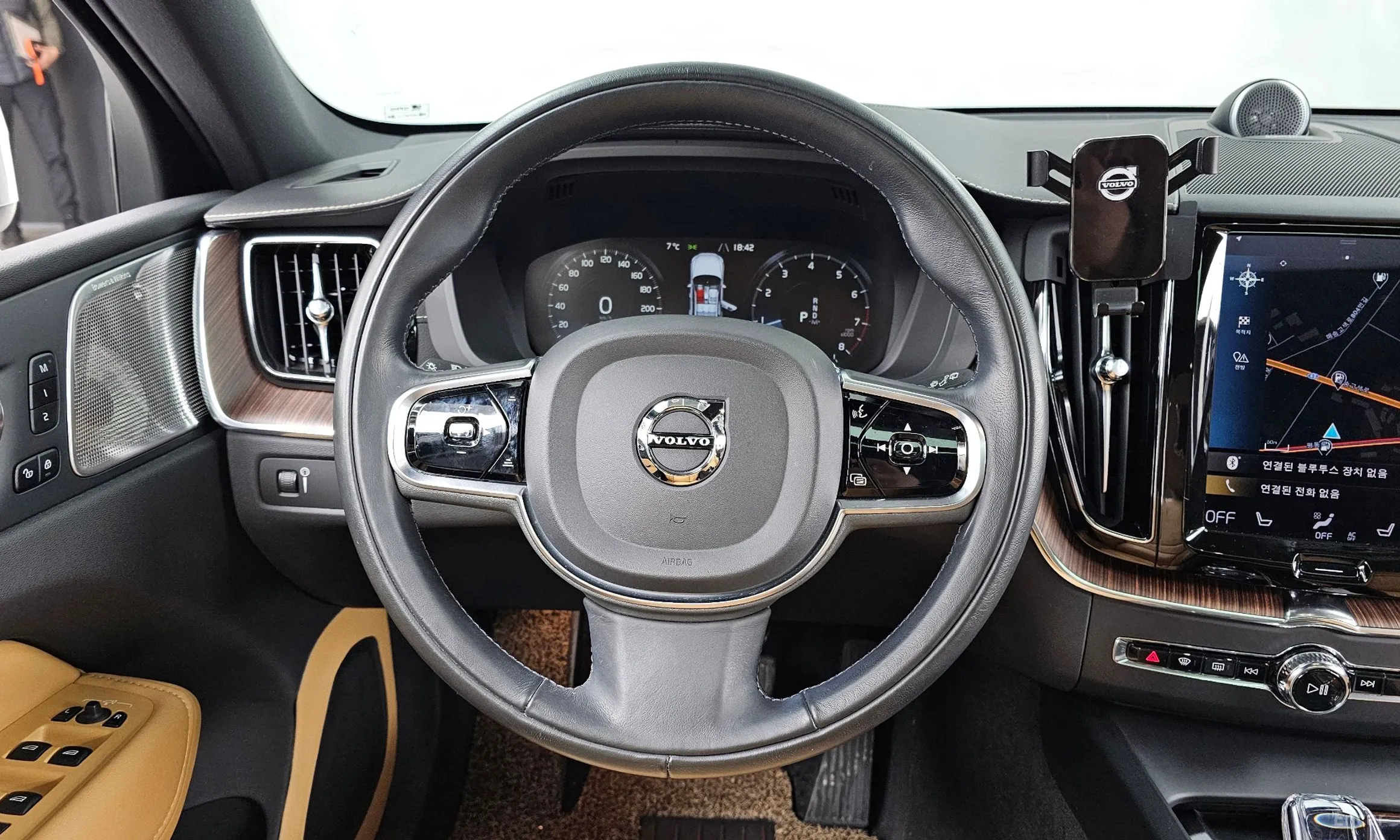 Volvo XC60 Gen 2 превью 13
