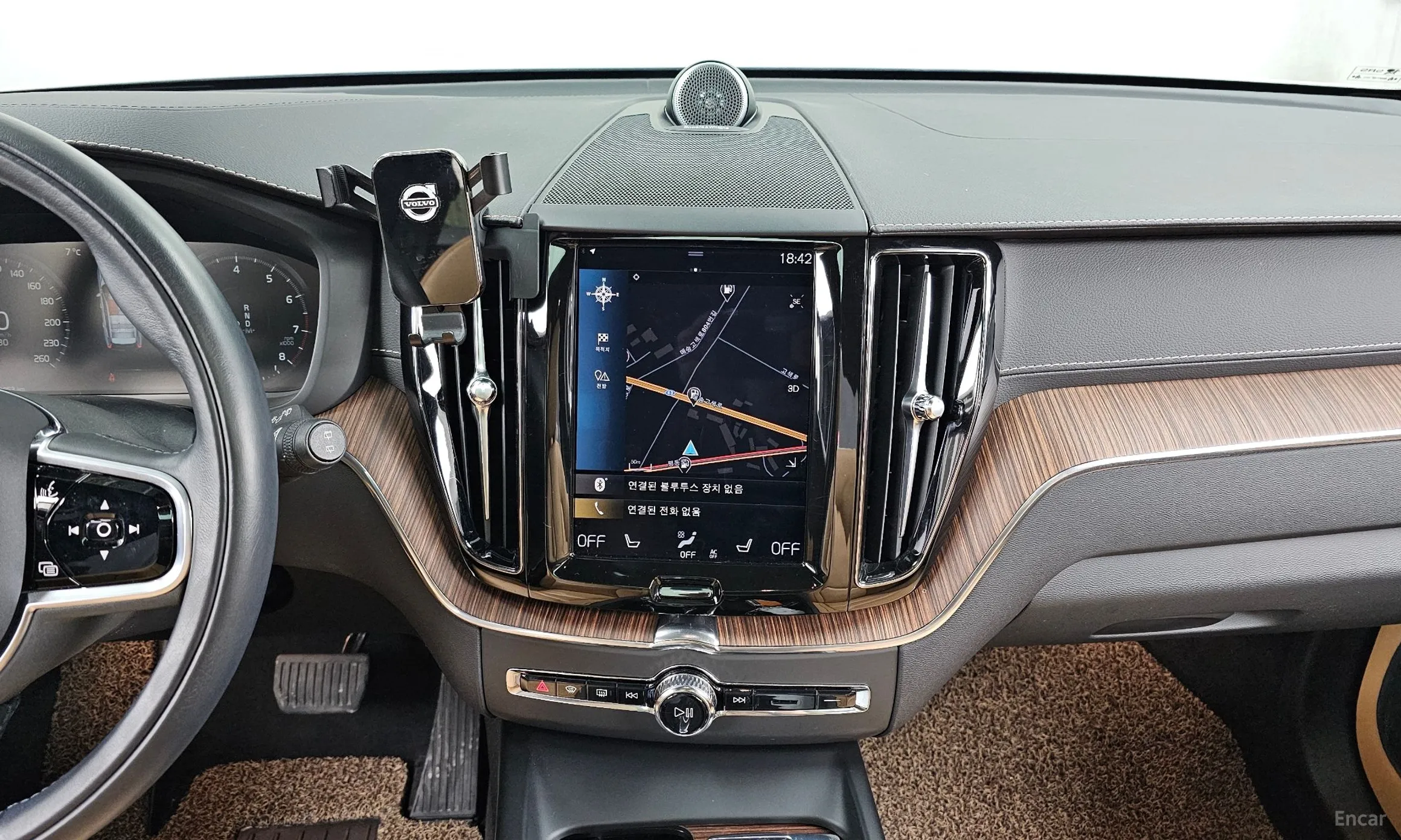 Volvo XC60 Gen 2 превью 14