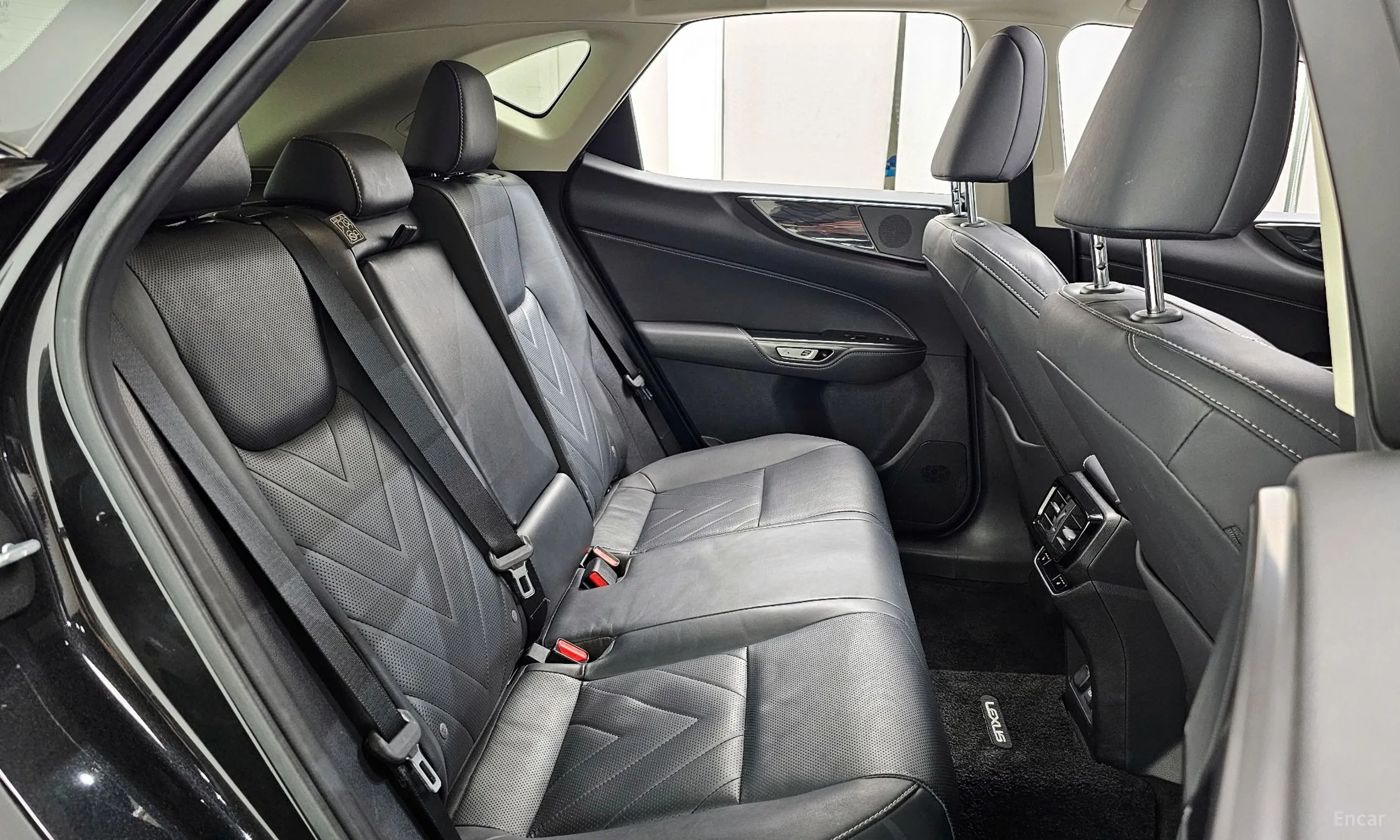 Lexus NX350h Gen 2 превью 12