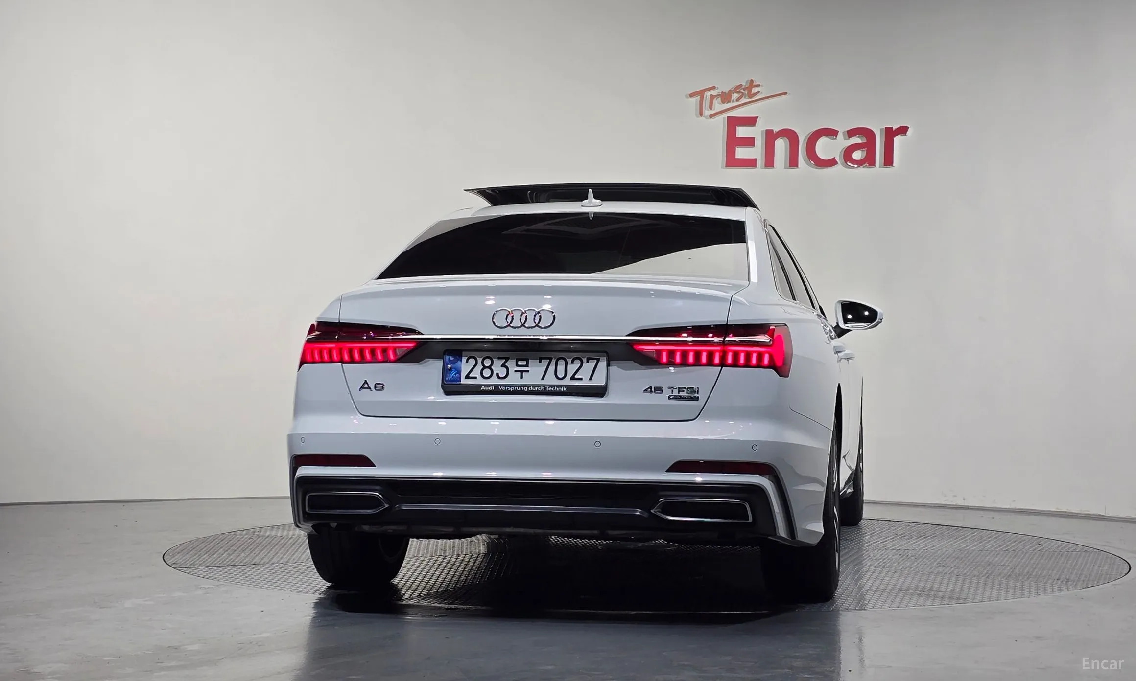 Audi A6 (C8) превью 4