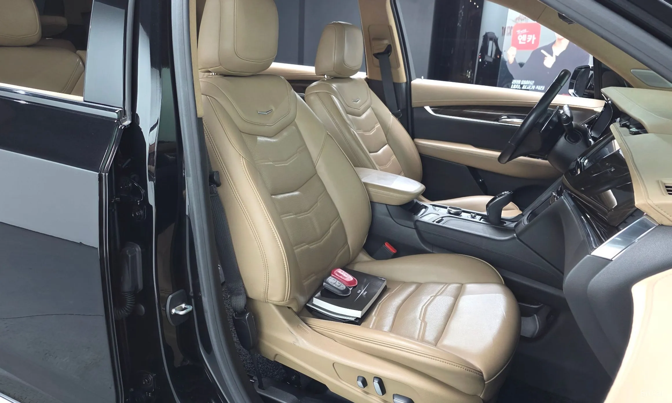 Cadillac XT6 превью 10