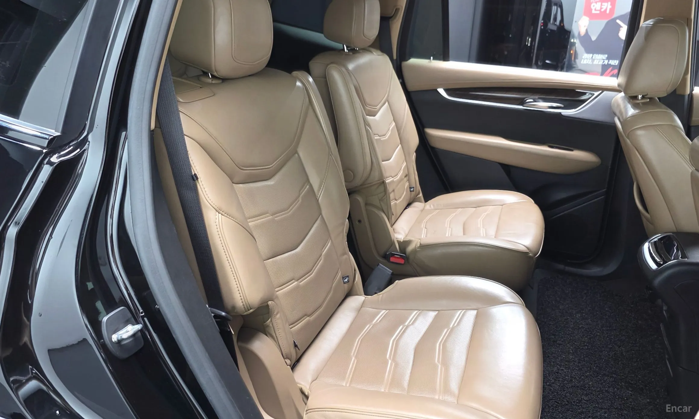 Cadillac XT6 превью 12