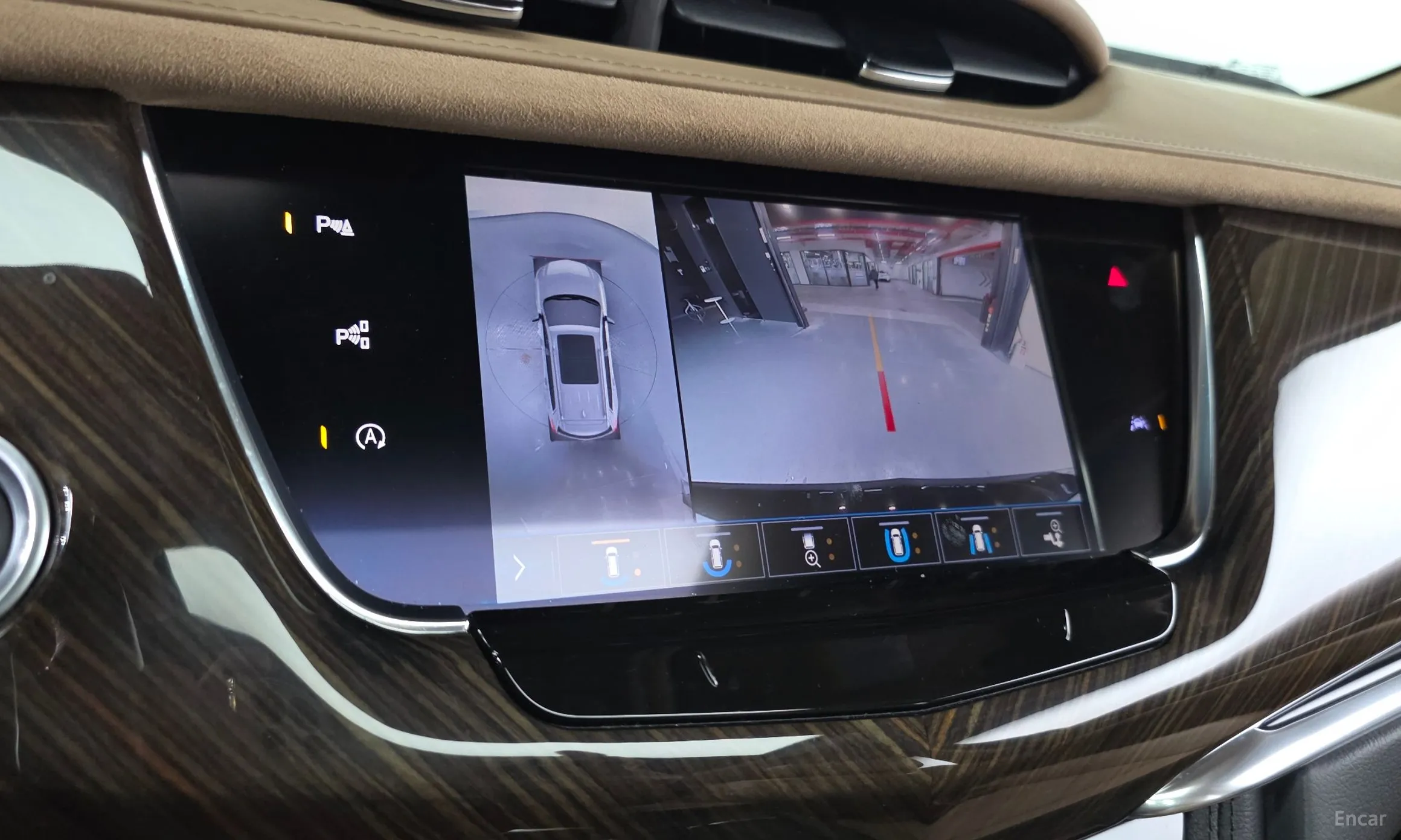 Cadillac XT6 превью 15