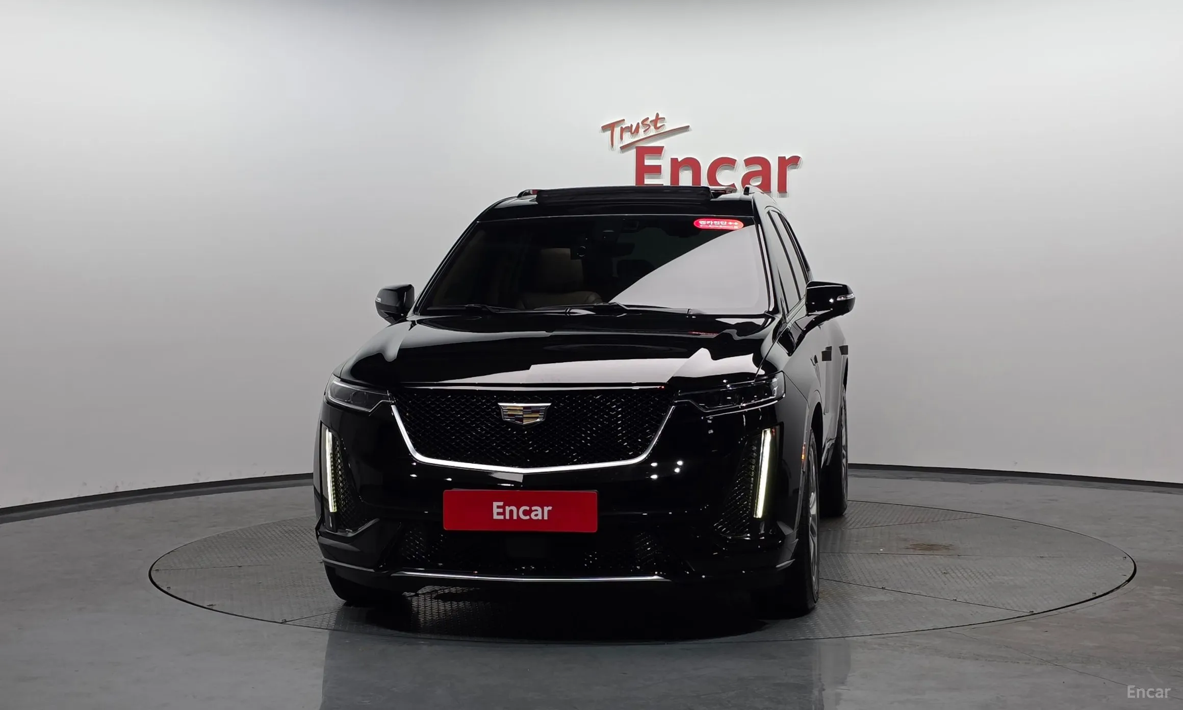 Cadillac XT6 превью 3