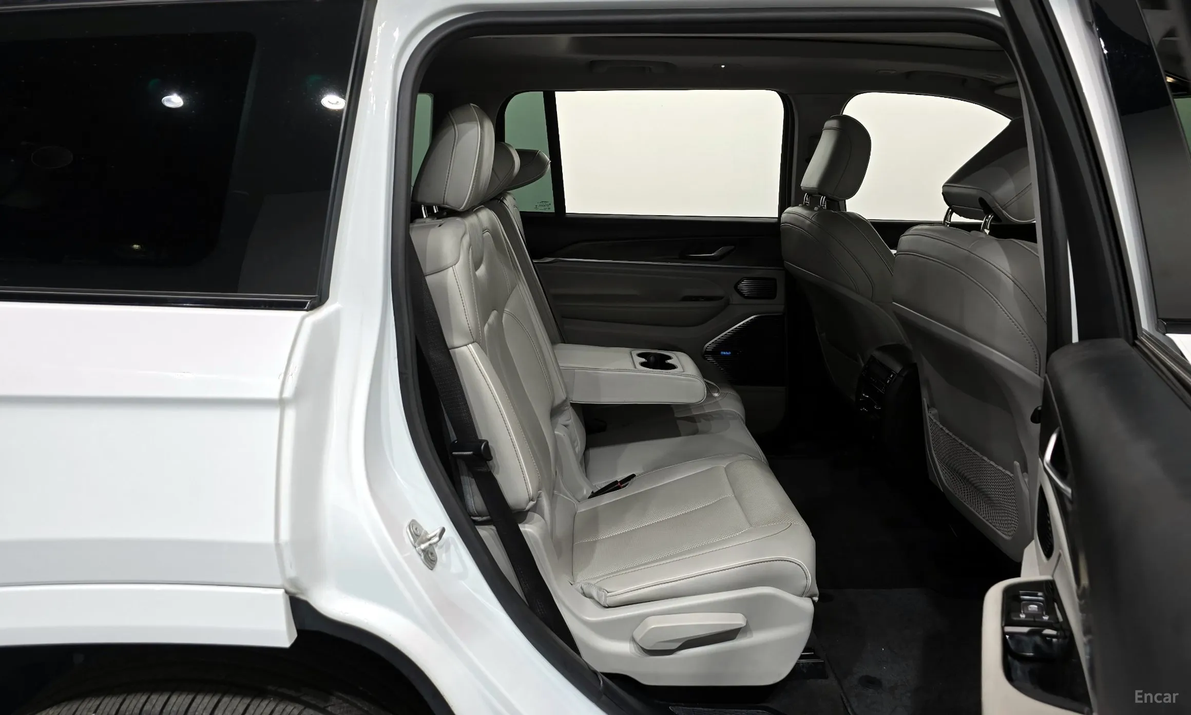 Jeep Grand Cherokee (WL) превью 12