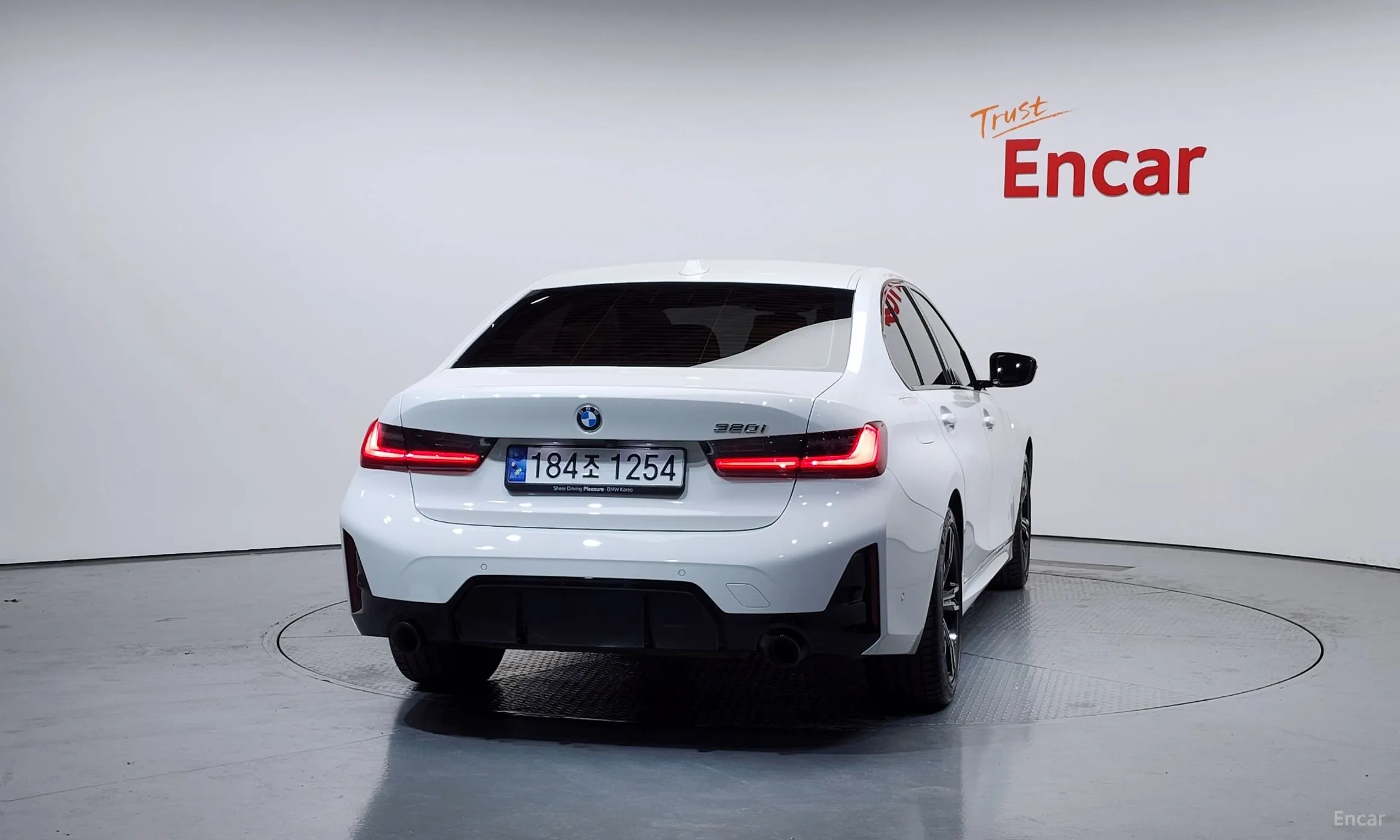 BMW 3 Series (G20) превью 4