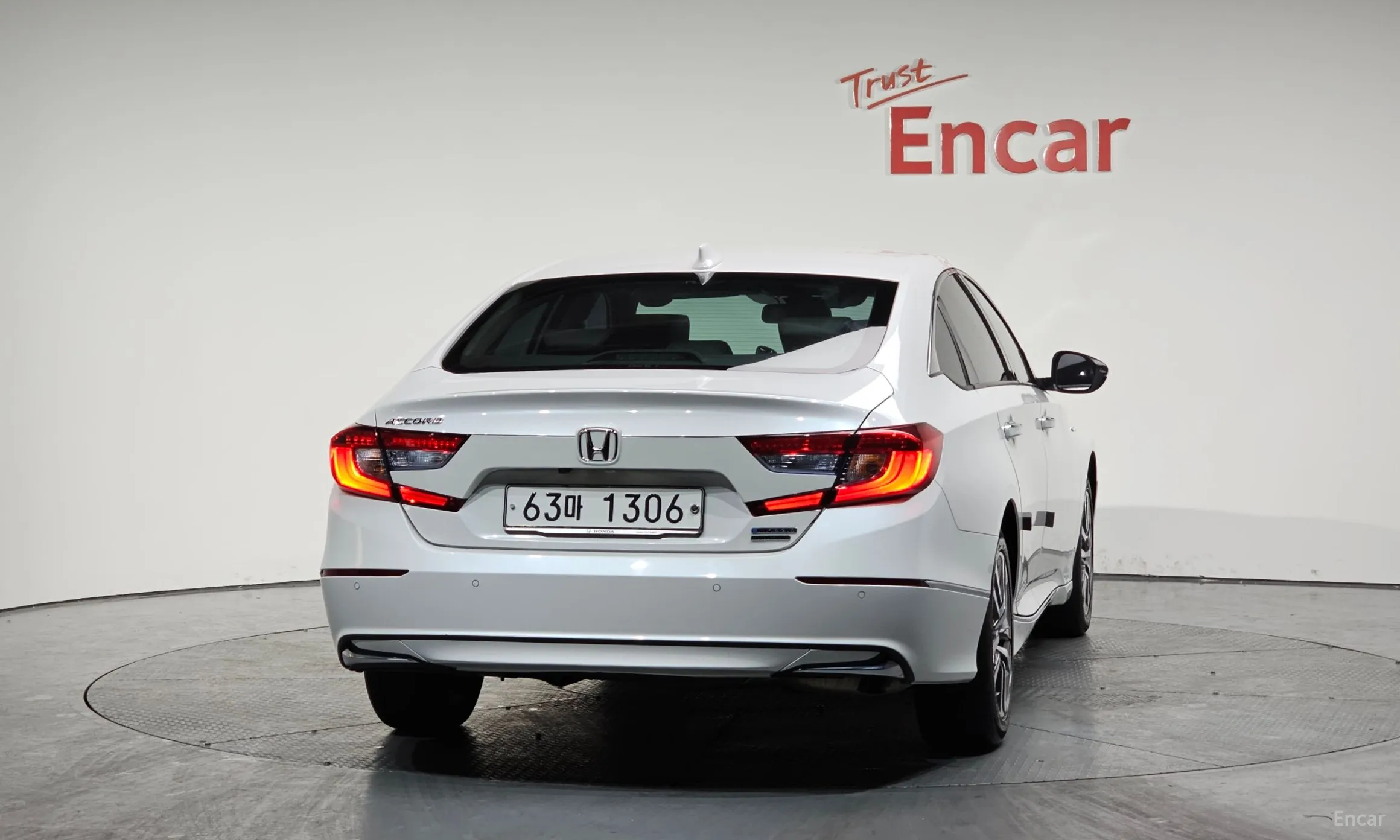 Honda Accord 10th Generation превью 4