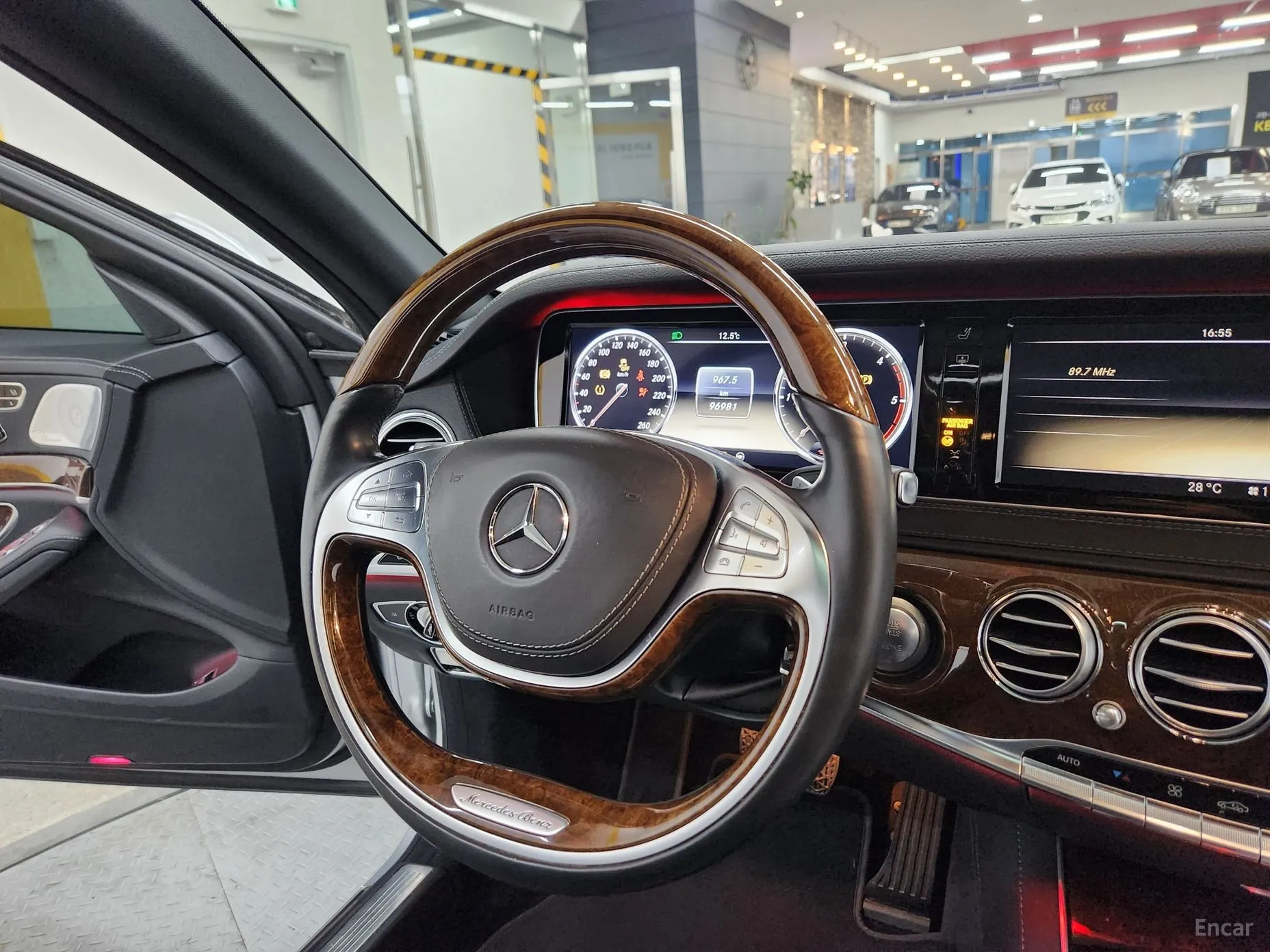 Mercedes Benz S-Class W222 превью 12