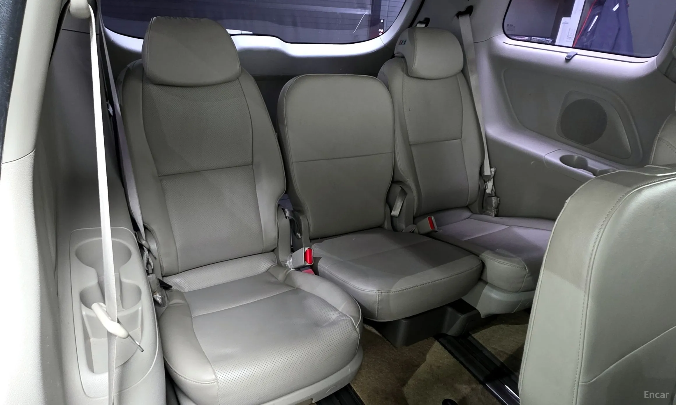 Kia Carnival превью 13