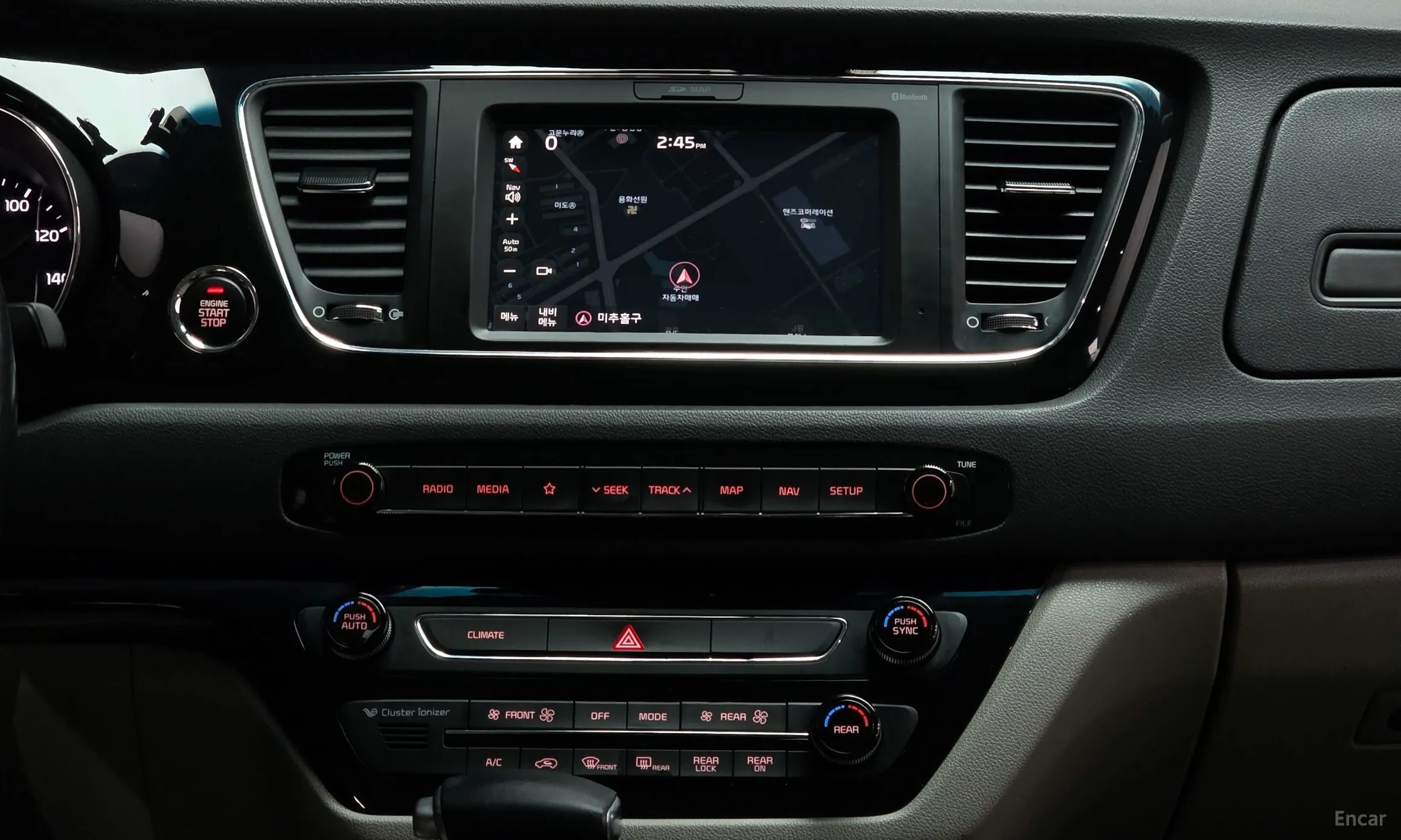 Kia Carnival превью 15