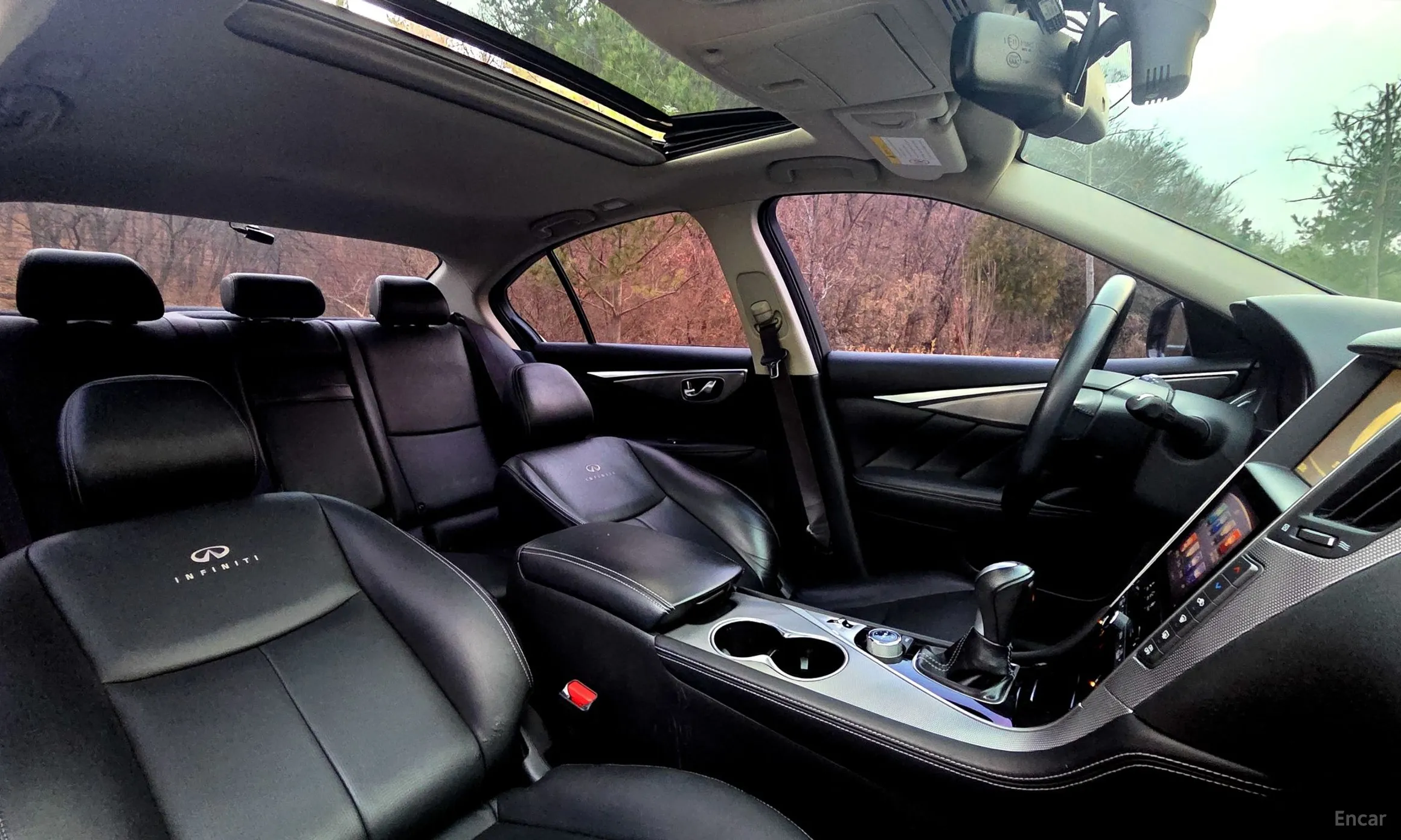 Infiniti Q50 превью 12