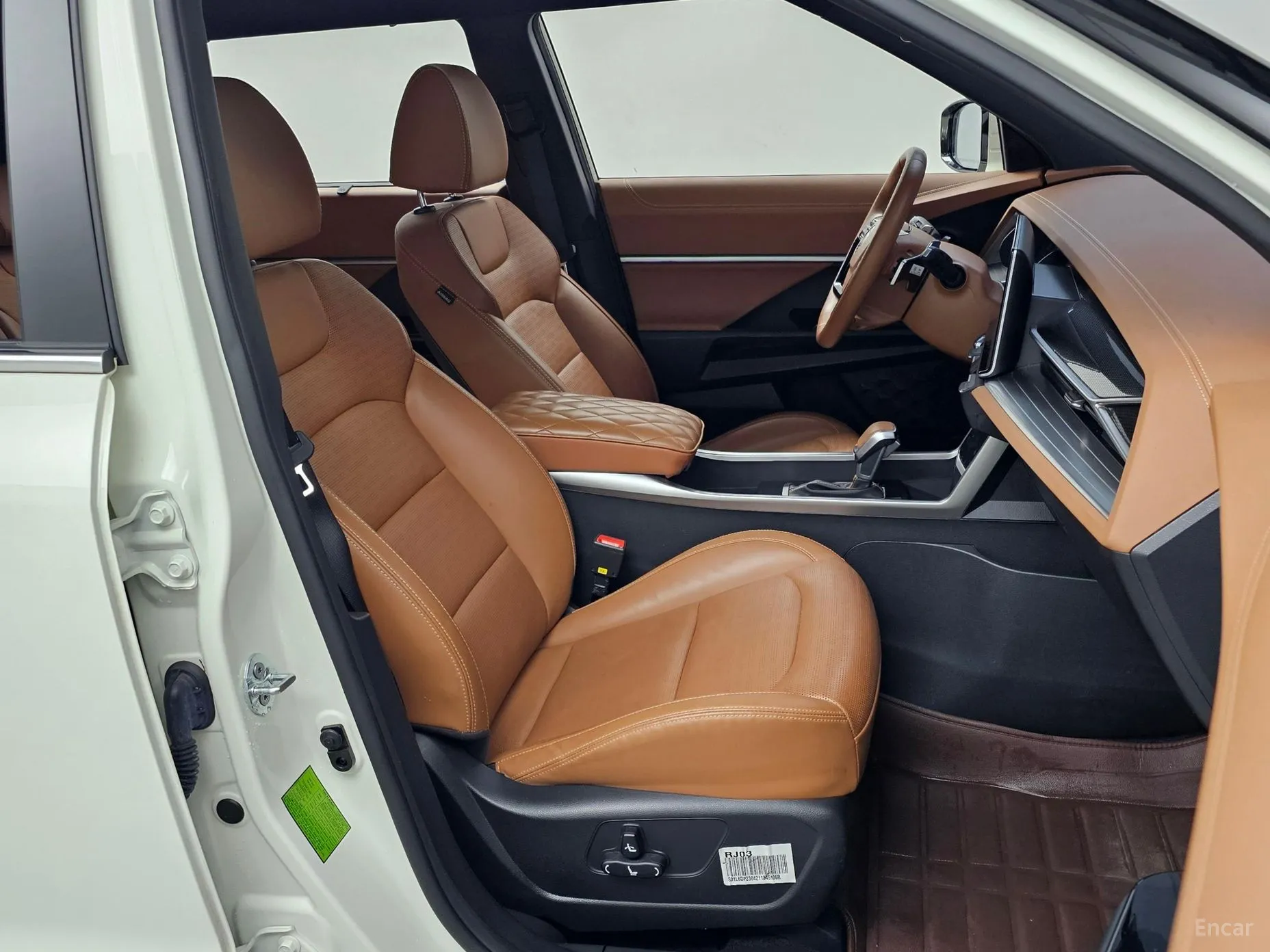 KG Mobility (SsangYong) Torres превью 10