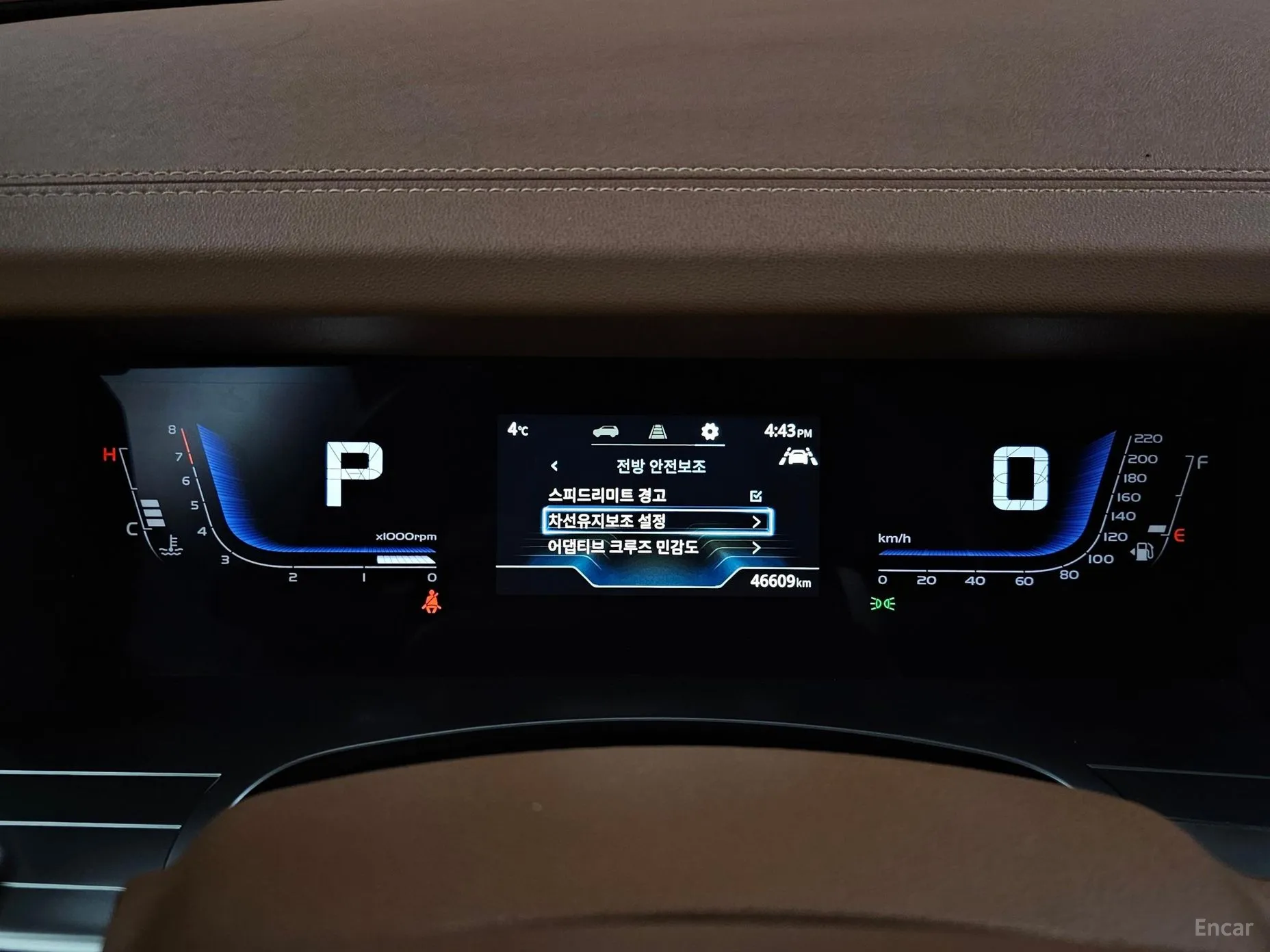 KG Mobility (SsangYong) Torres превью 8