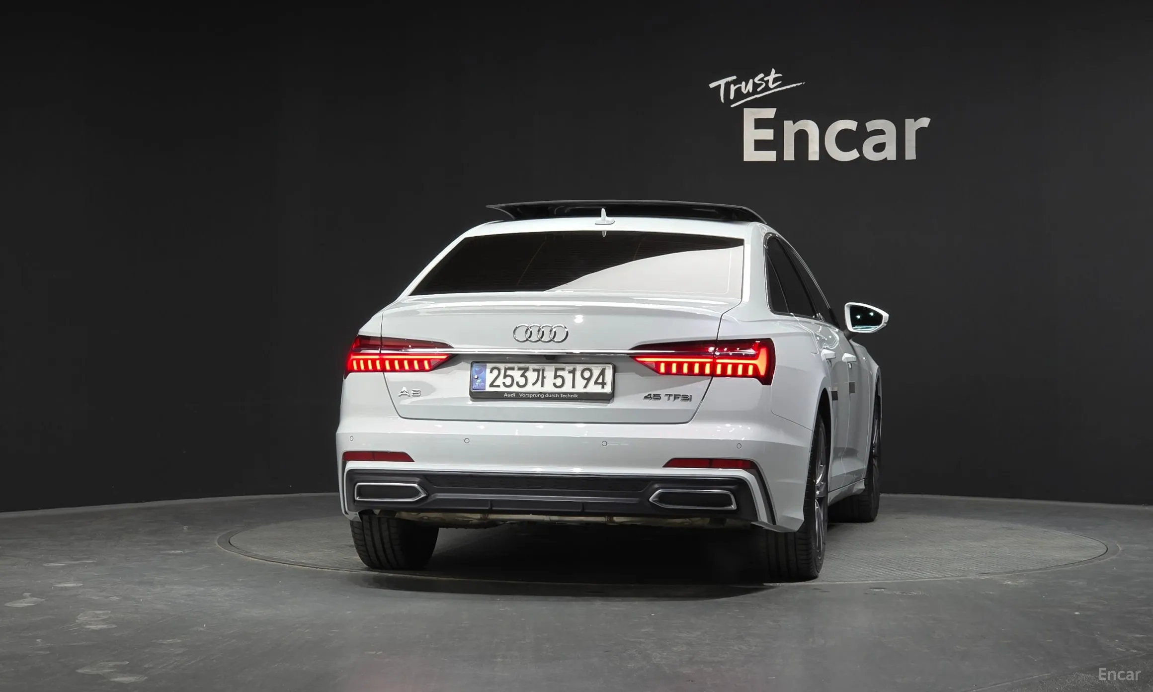 Audi A6 (C8) превью 4