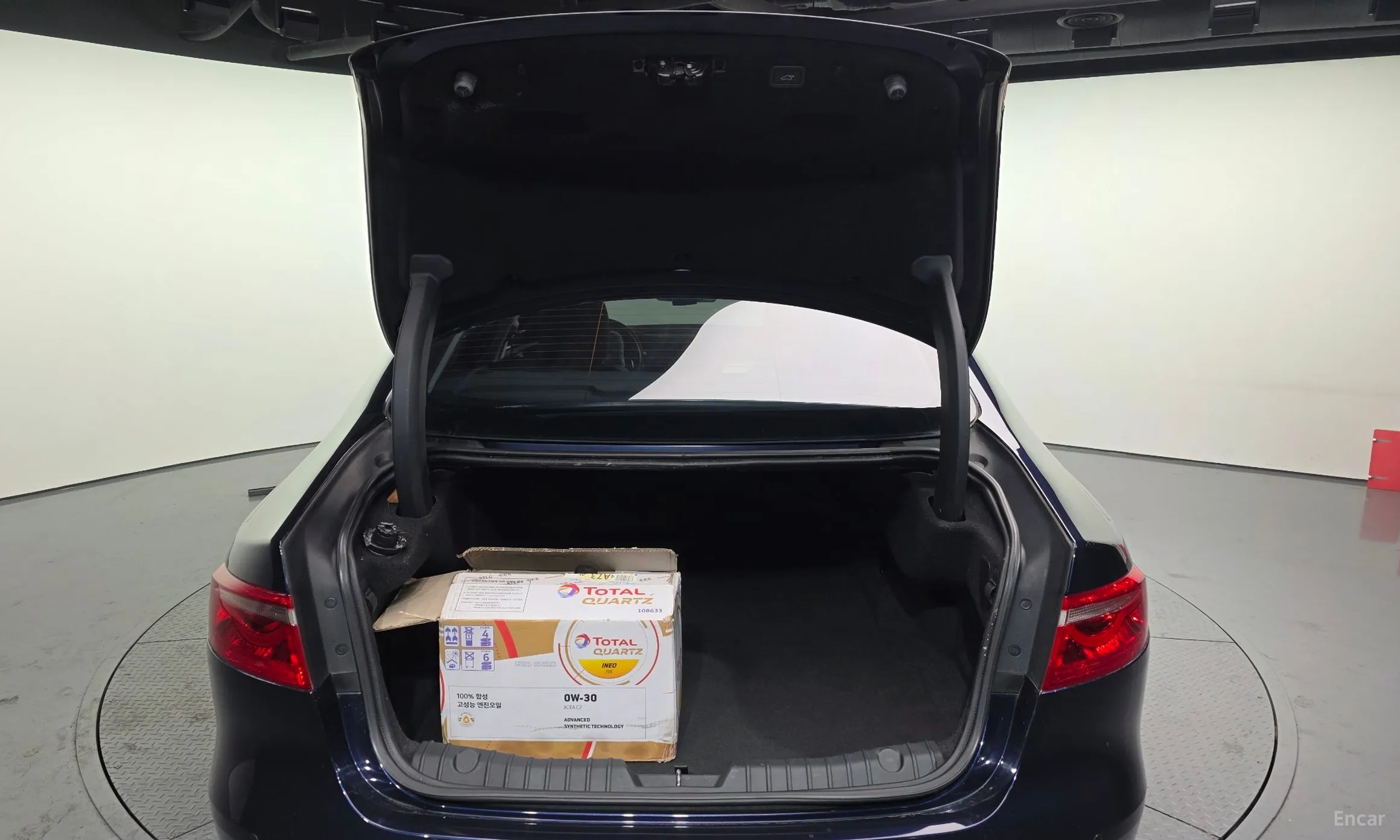Jaguar XF (x260) превью 20