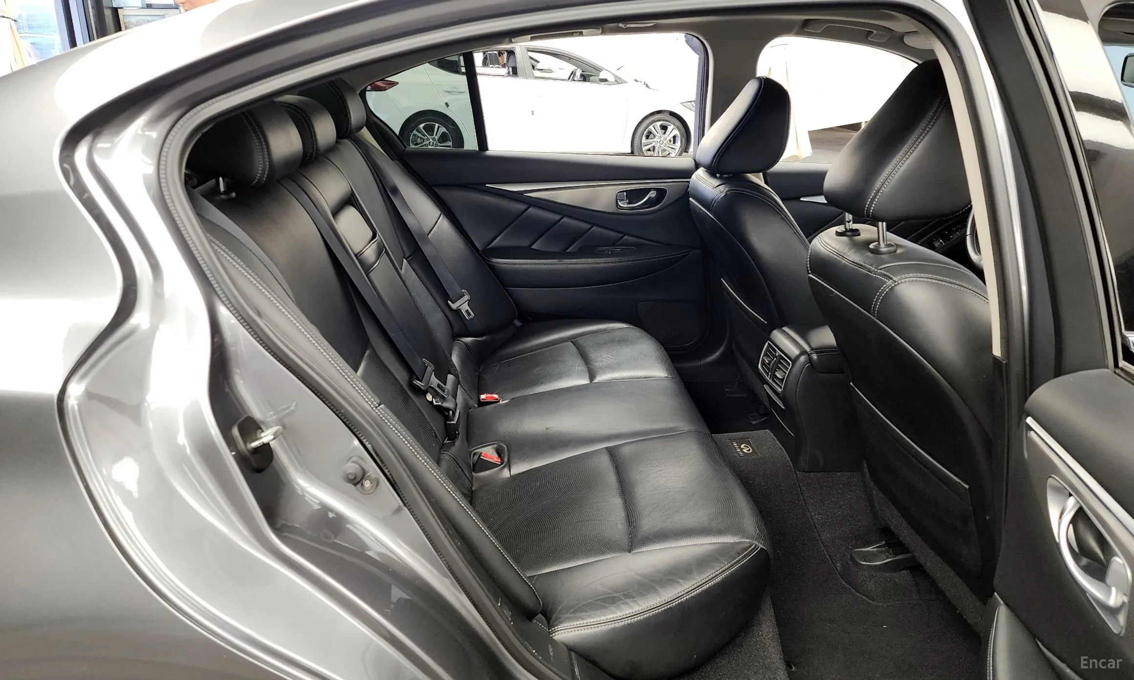 Infiniti Q50 превью 12
