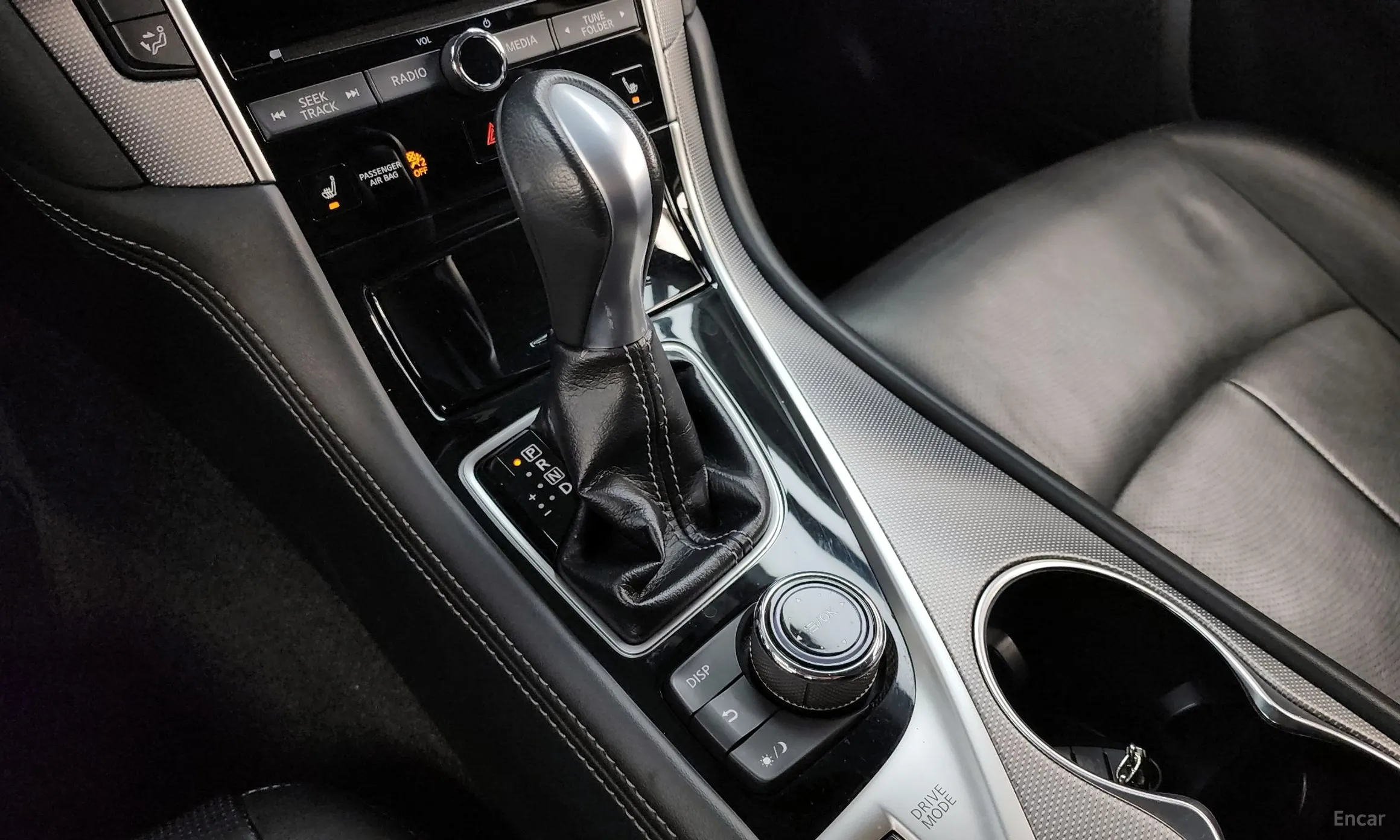 Infiniti Q50 превью 9