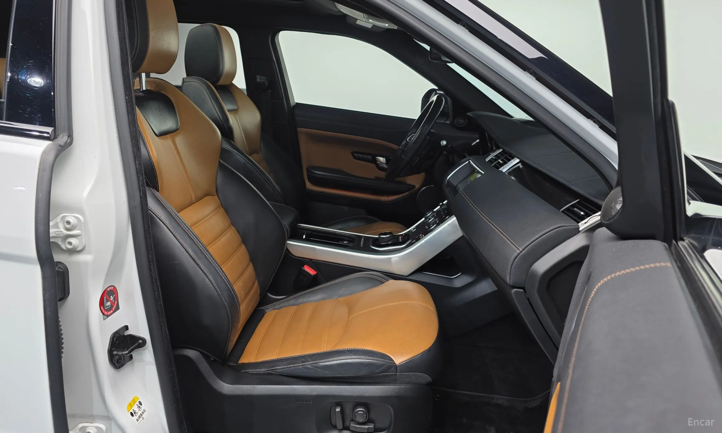 Land Rover Range Rover Evoque превью 10