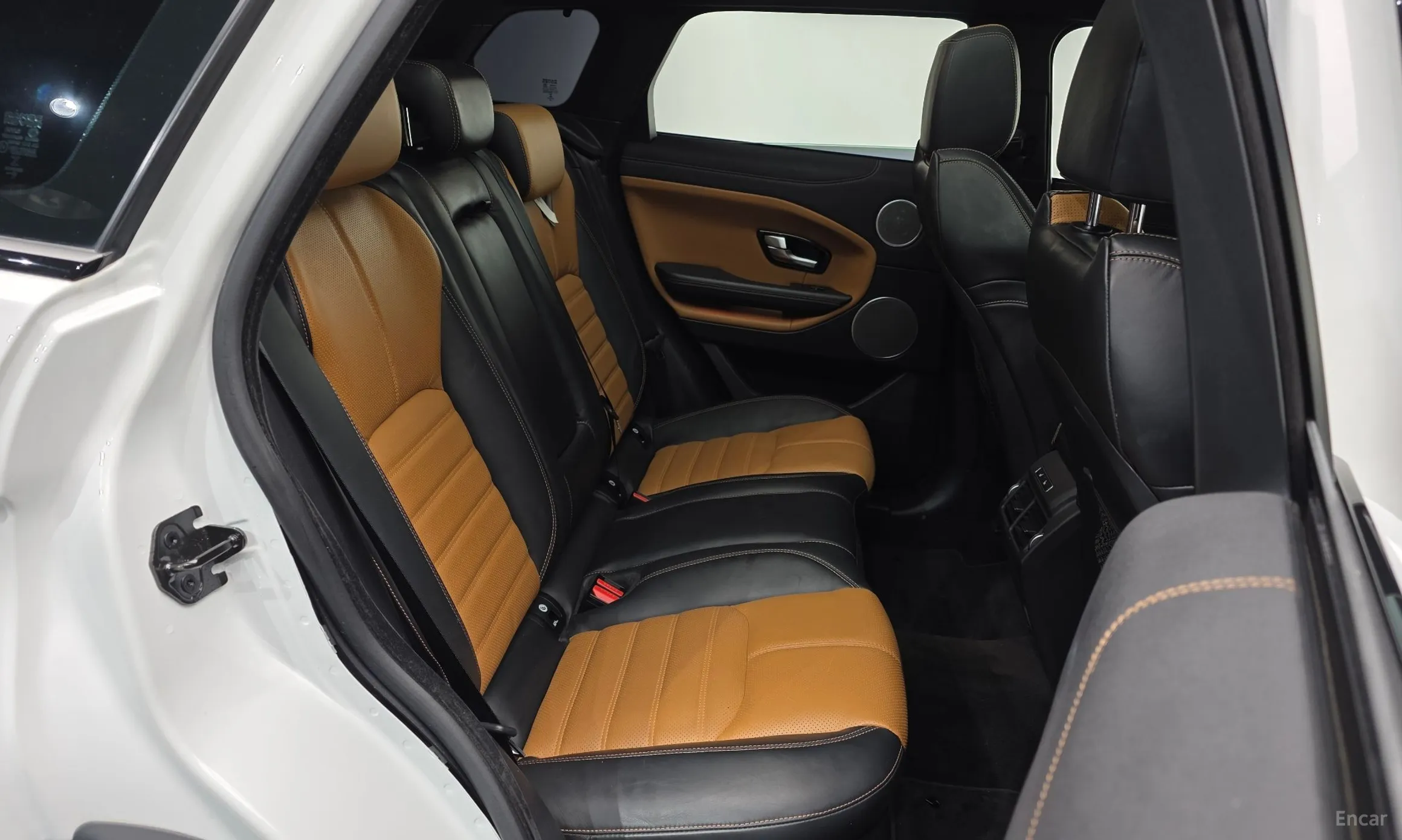 Land Rover Range Rover Evoque превью 12