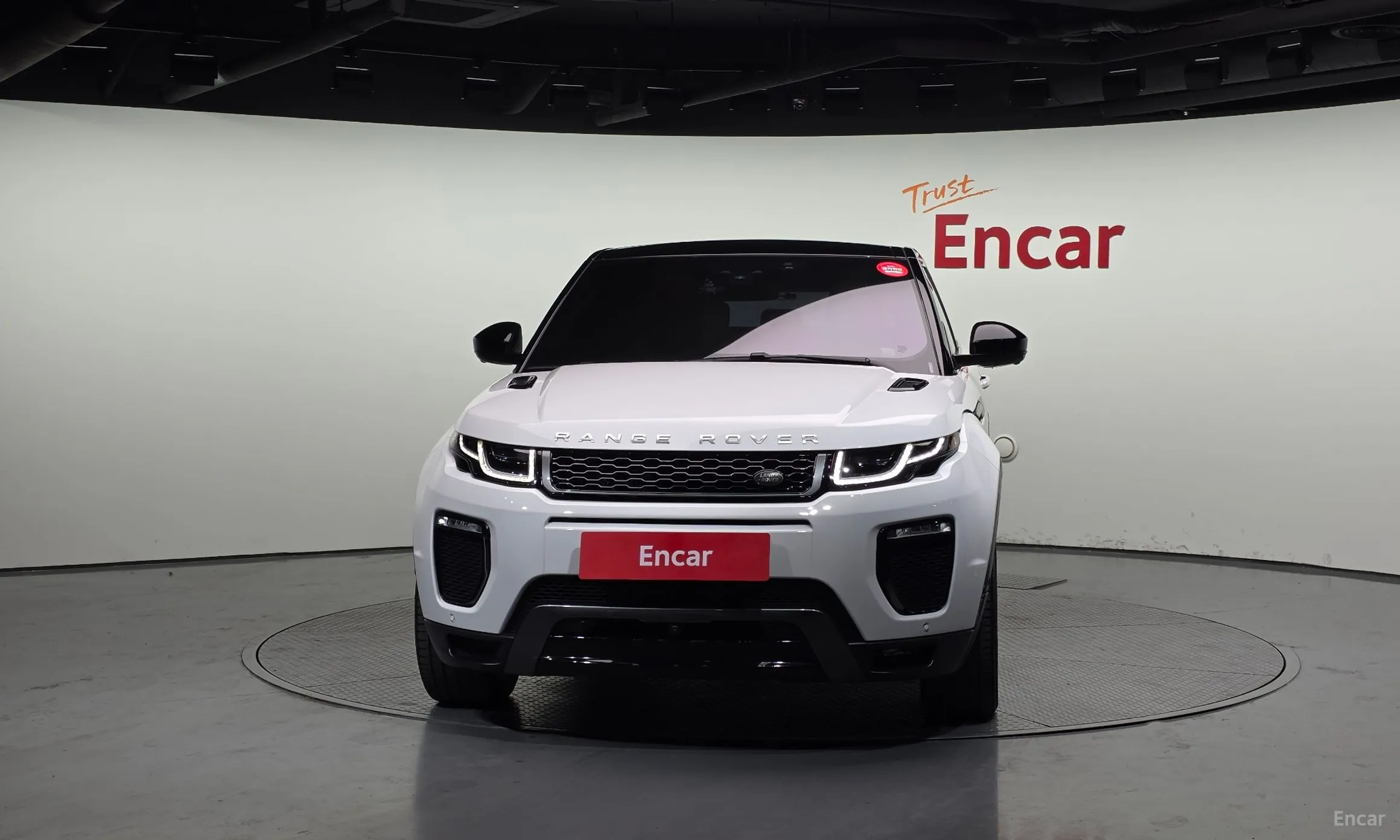 Land Rover Range Rover Evoque превью 3