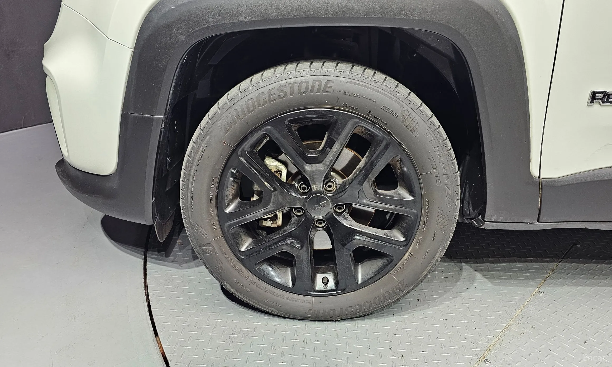 Jeep Renegade превью 5