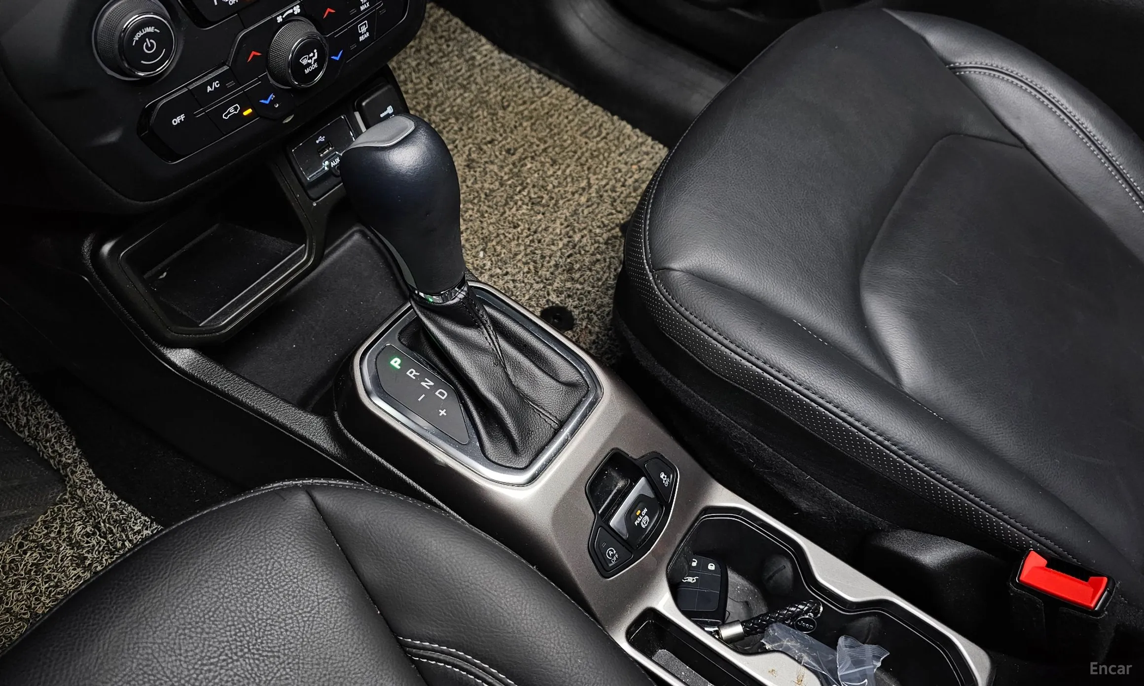Jeep Renegade превью 9