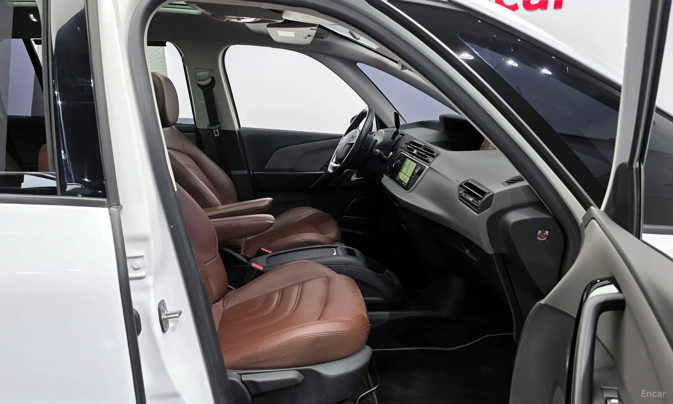 Citroën/DS Grand C4 Picasso превью 10