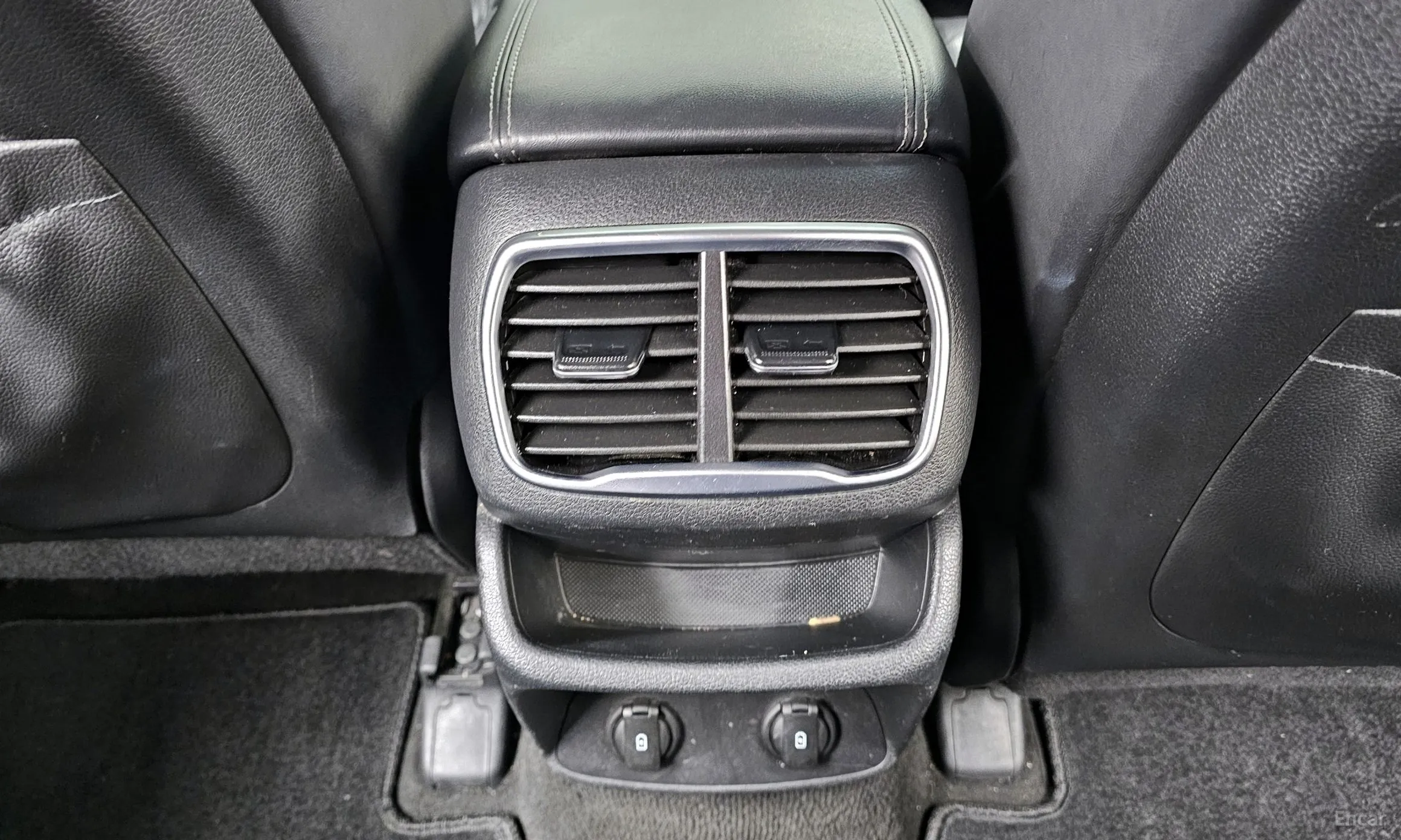 Hyundai Santa Fe TM превью 19