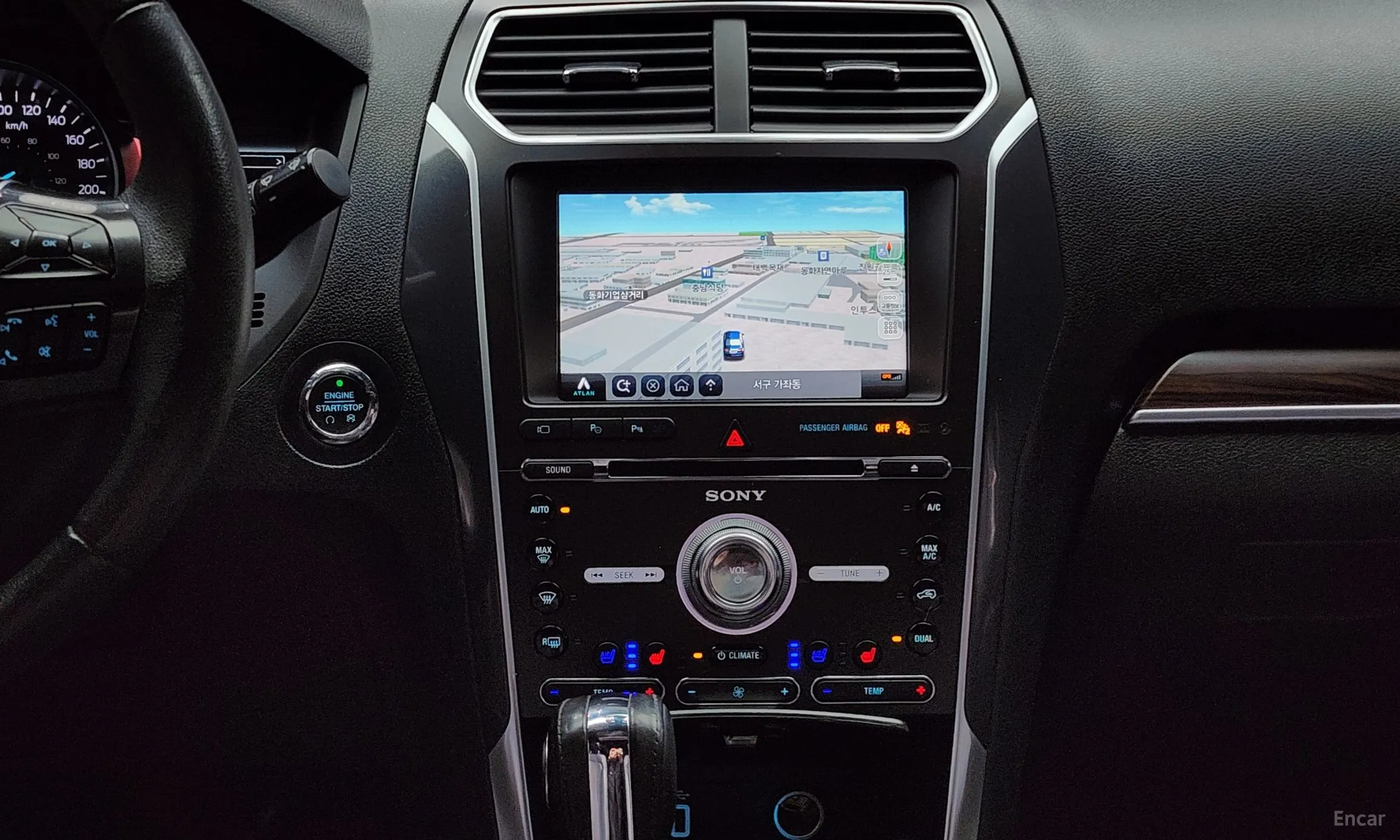 Ford Explorer превью 14