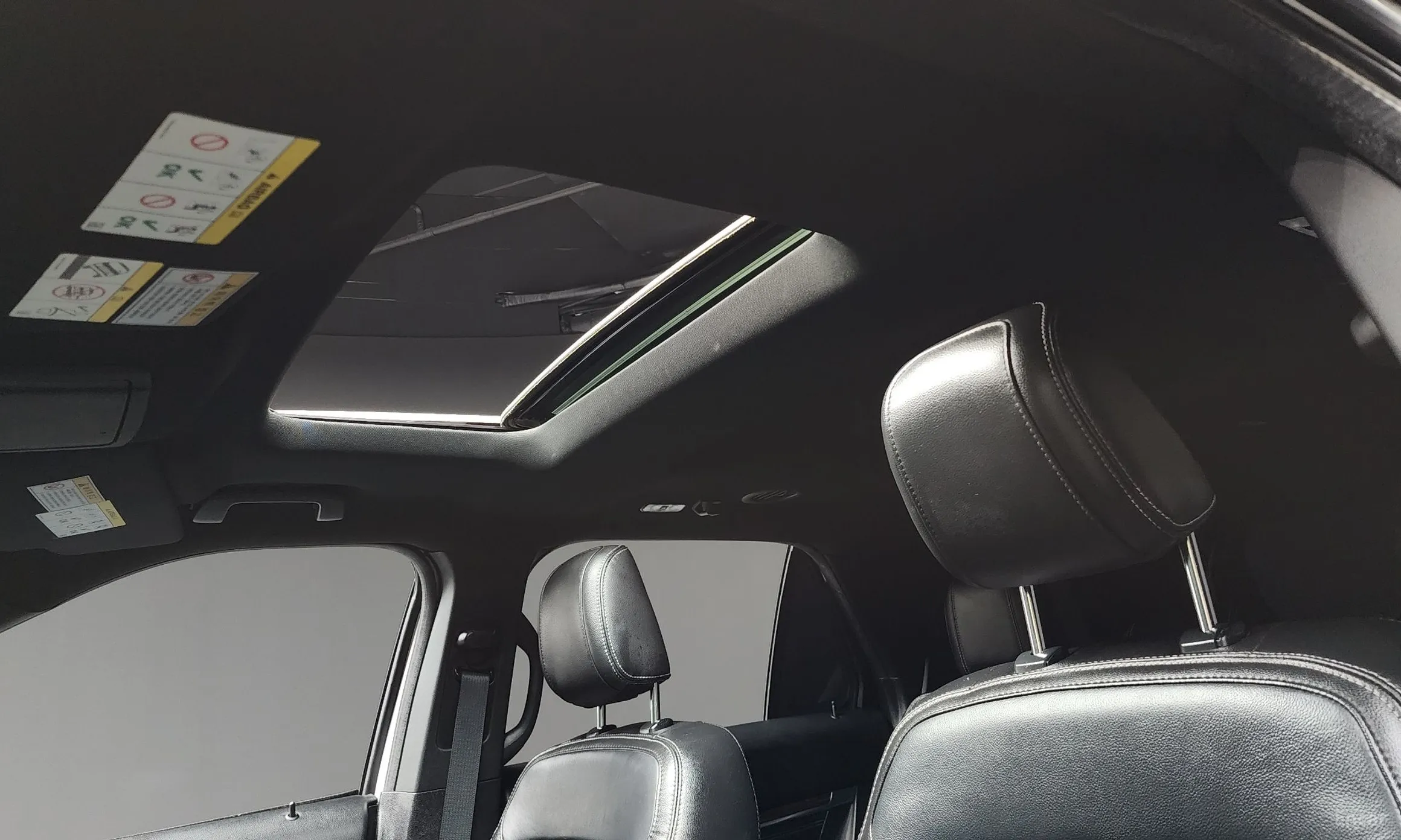 Ford Explorer превью 16