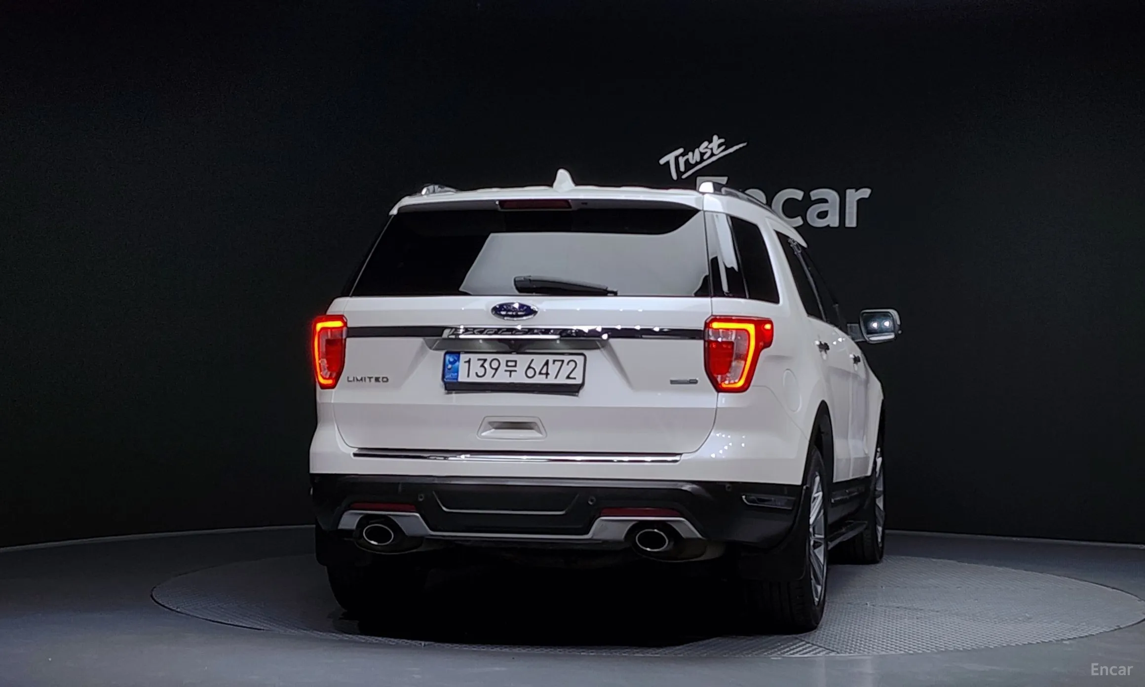 Ford Explorer превью 4