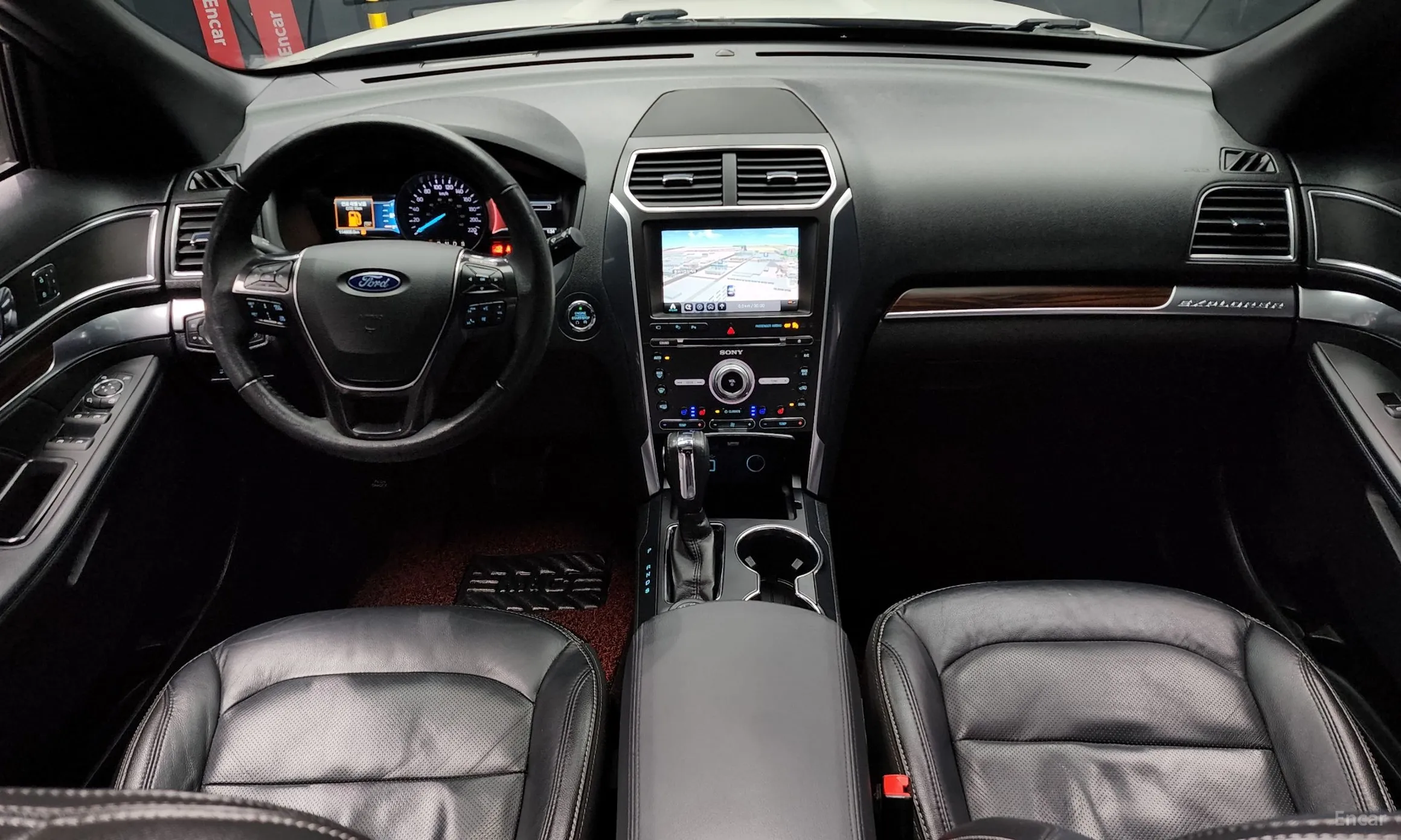 Ford Explorer превью 7