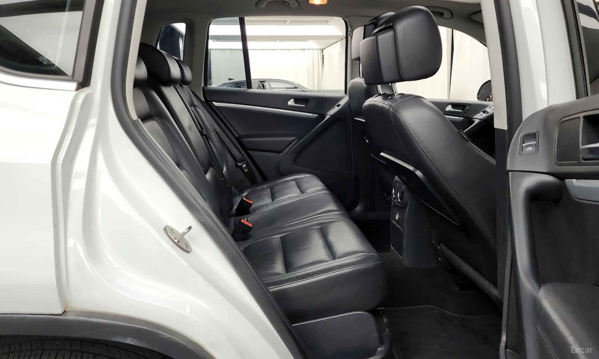 Volkswagen New Tiguan превью 12
